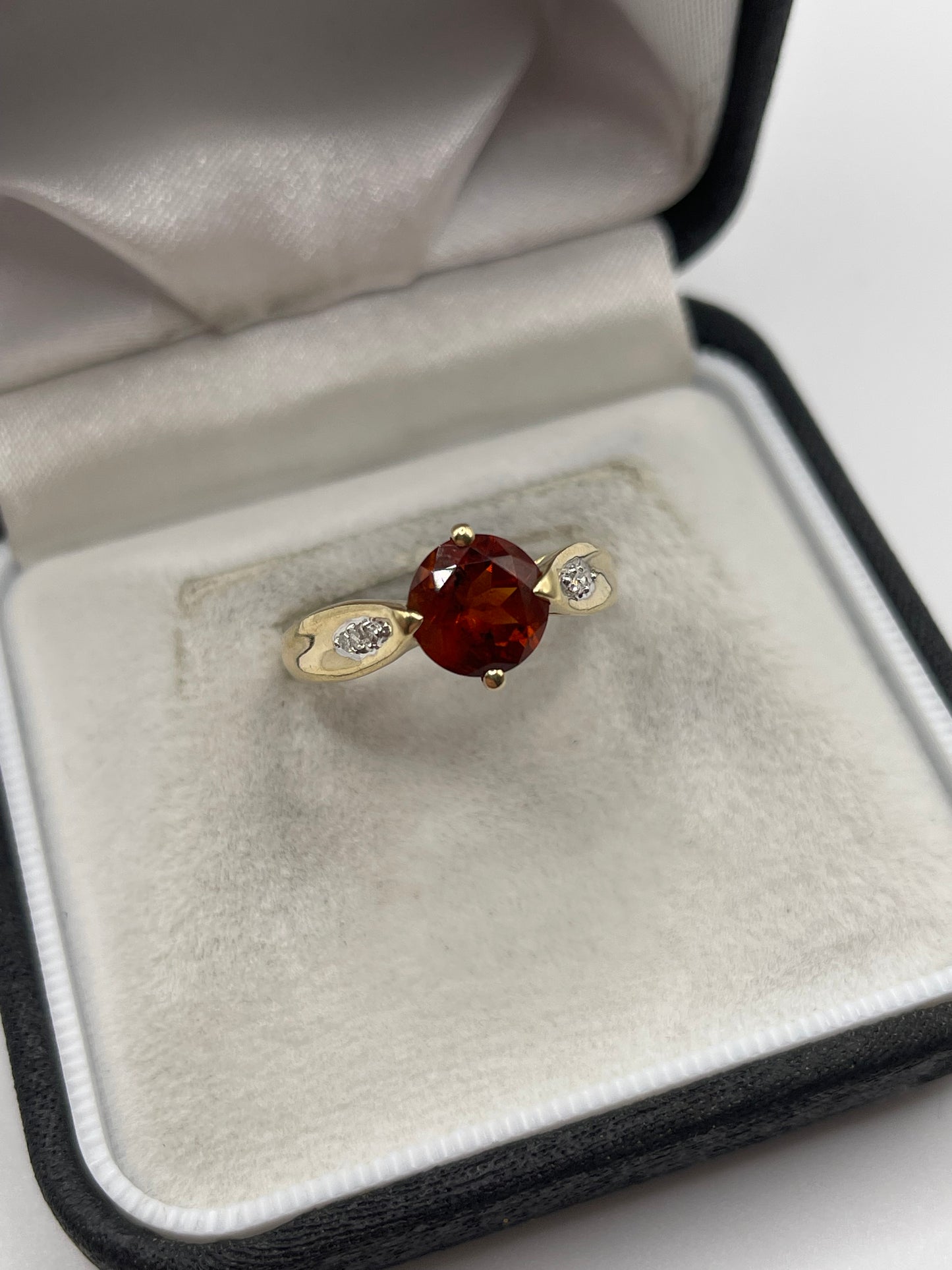 9ct gold citrine and diamond ring