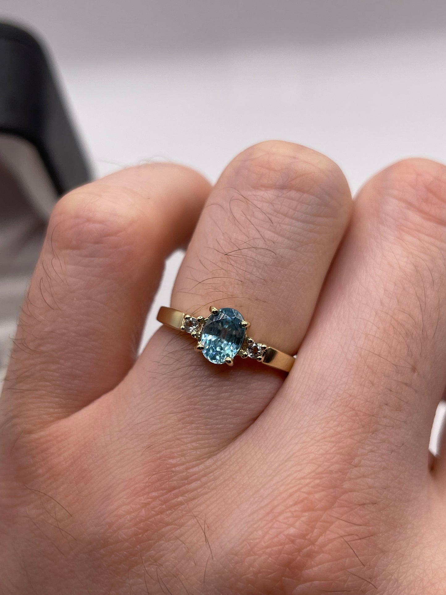 9ct gold blue zircon ring