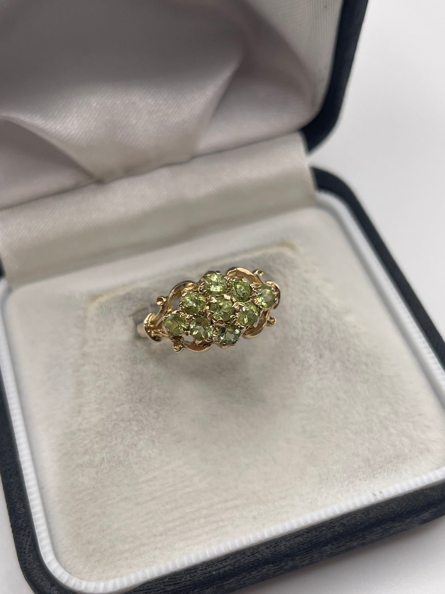 9ct gold peridot cluster ring