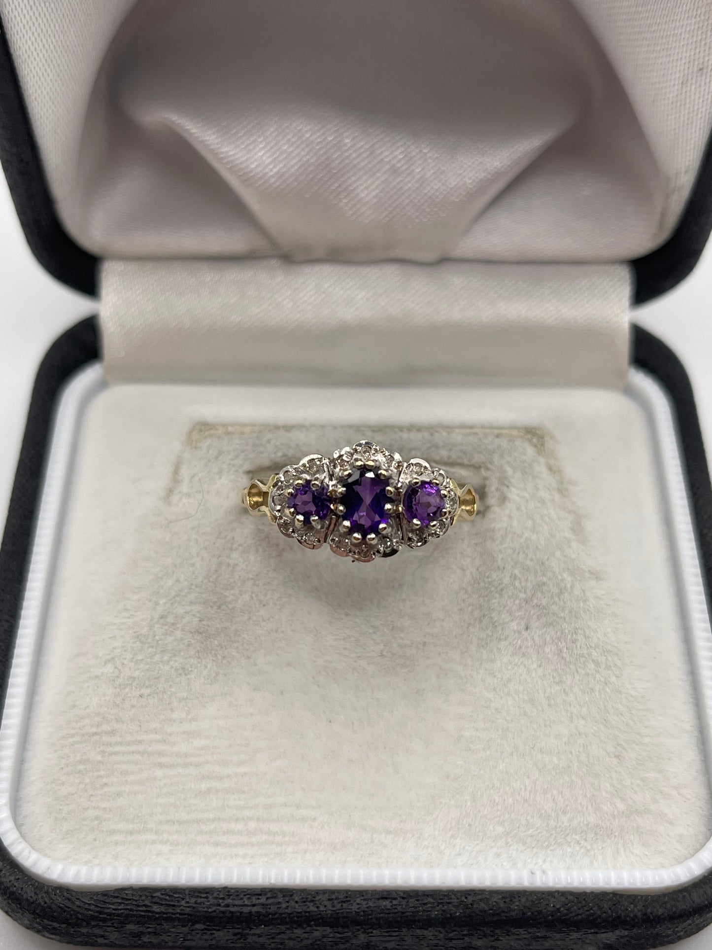 9ct gold amethyst and diamond ring