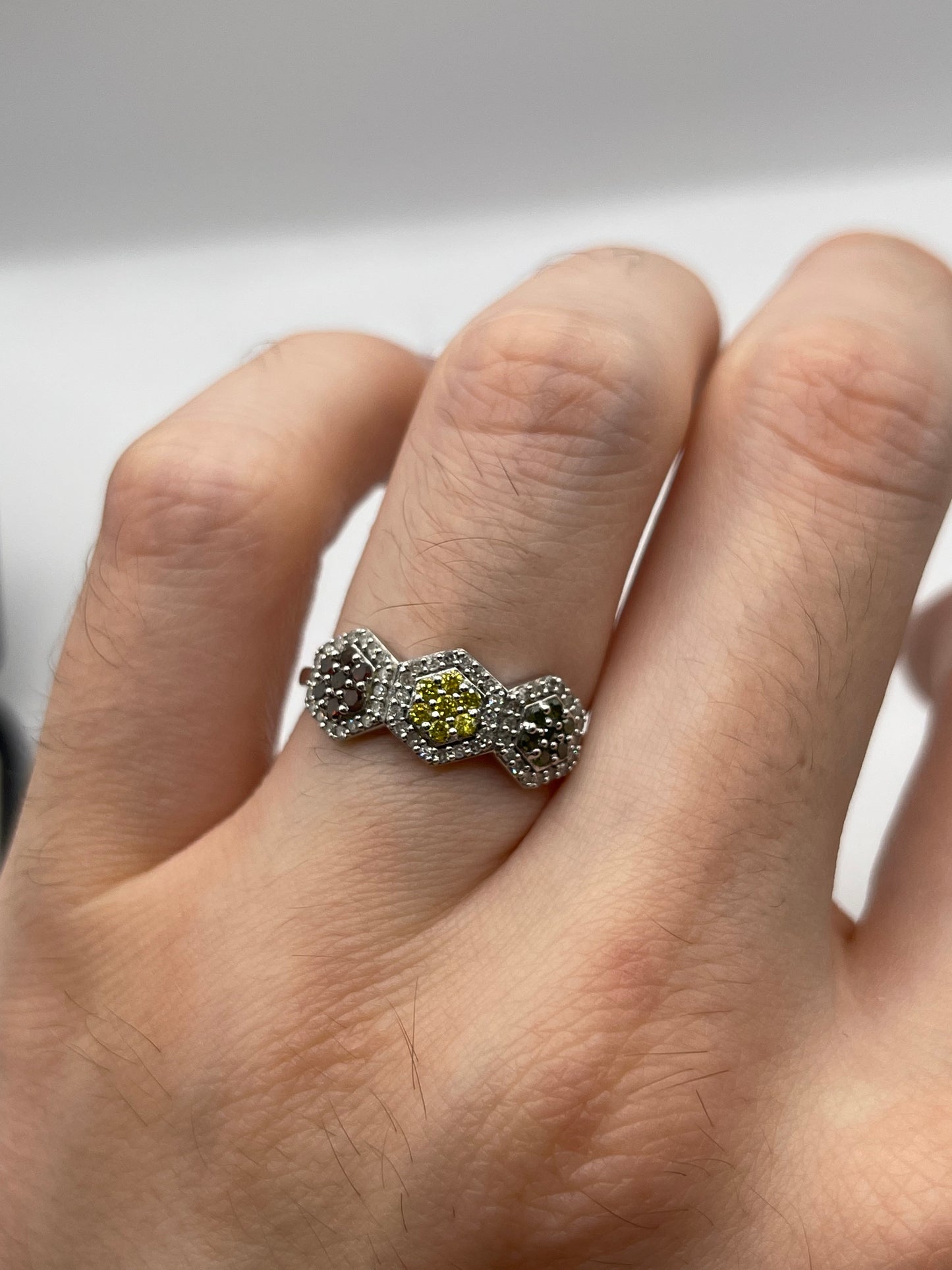 9ct white gold diamond cluster ring