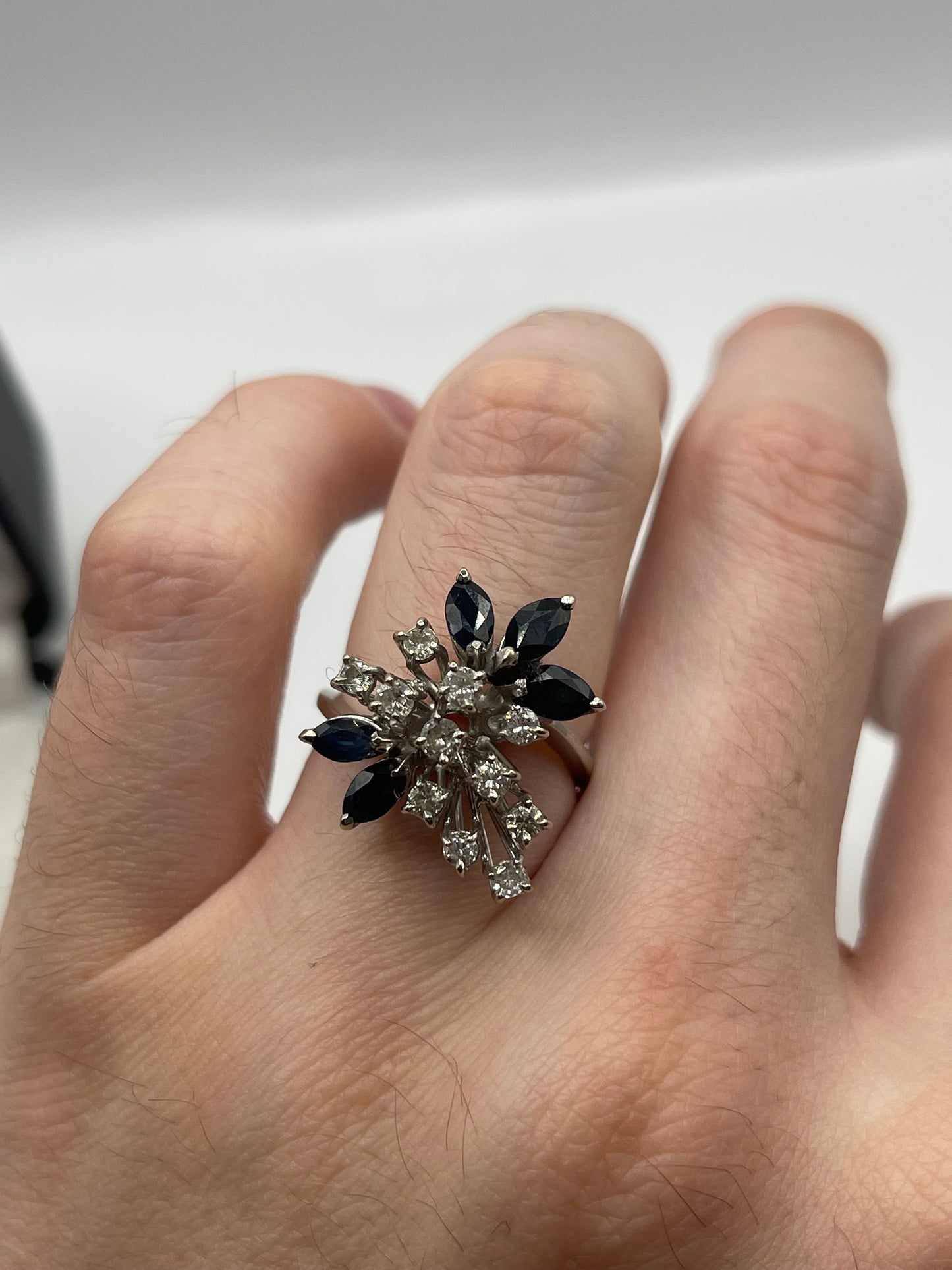 18ct white gold sapphire and diamond ring