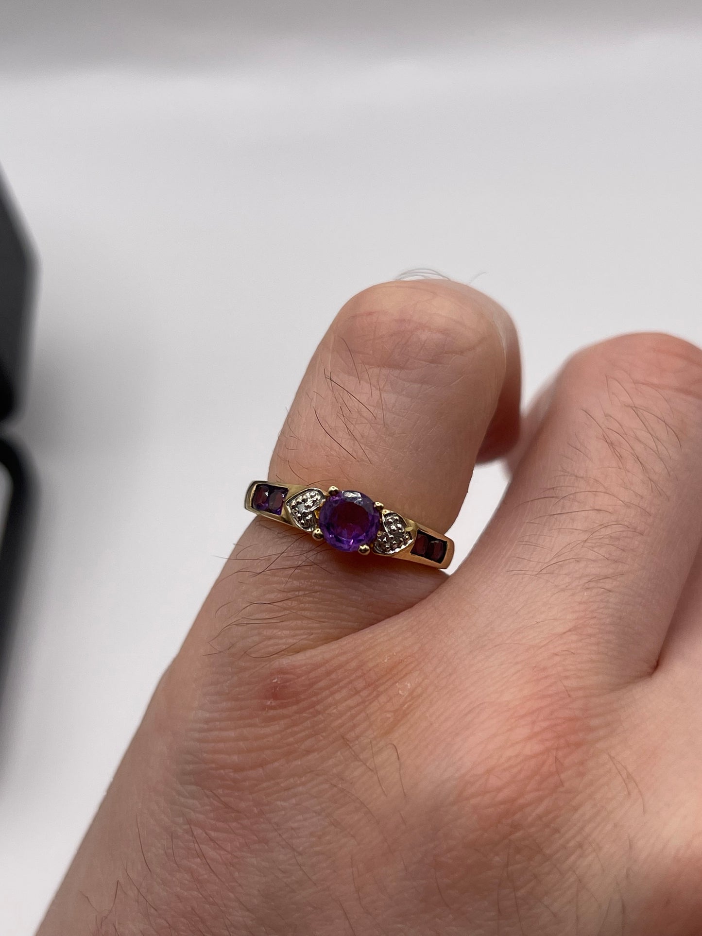 9ct gold amethyst and diamond ring