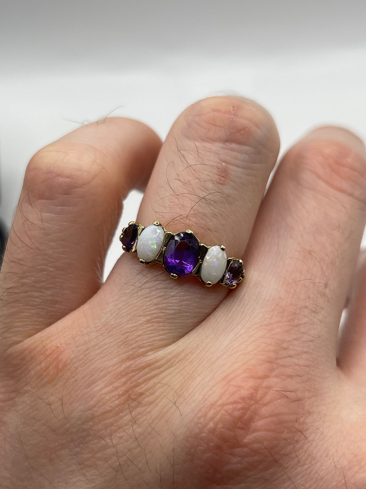 9ct gold amethyst and opal ring
