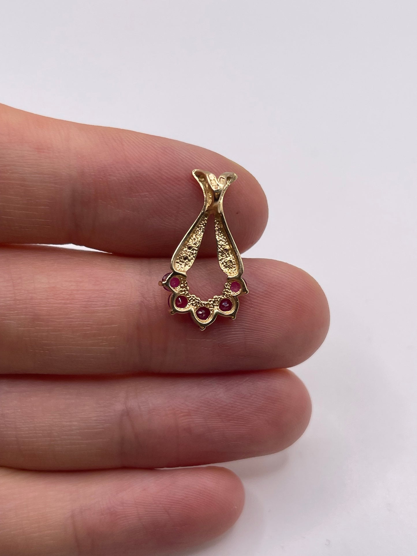 9ct gold ruby and diamond pendant