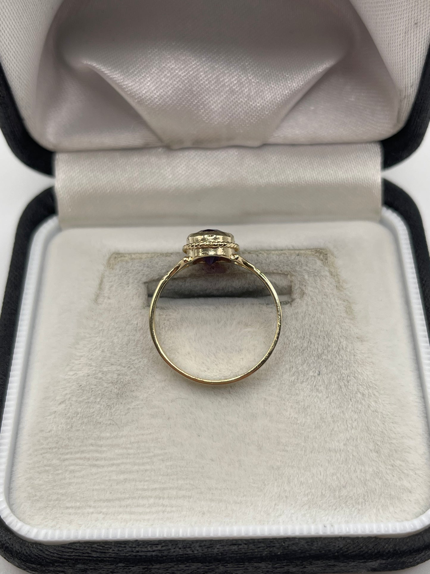 9ct gold amethyst ring