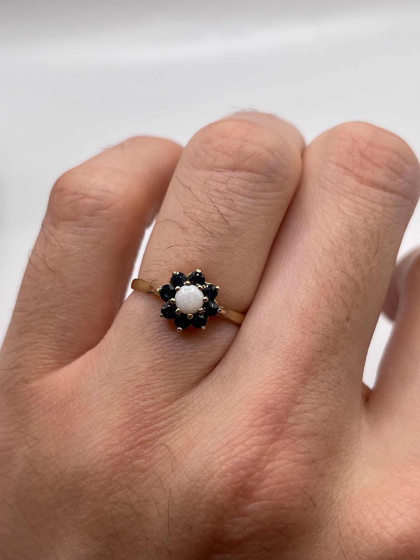 9ct gold opal and sapphire ring