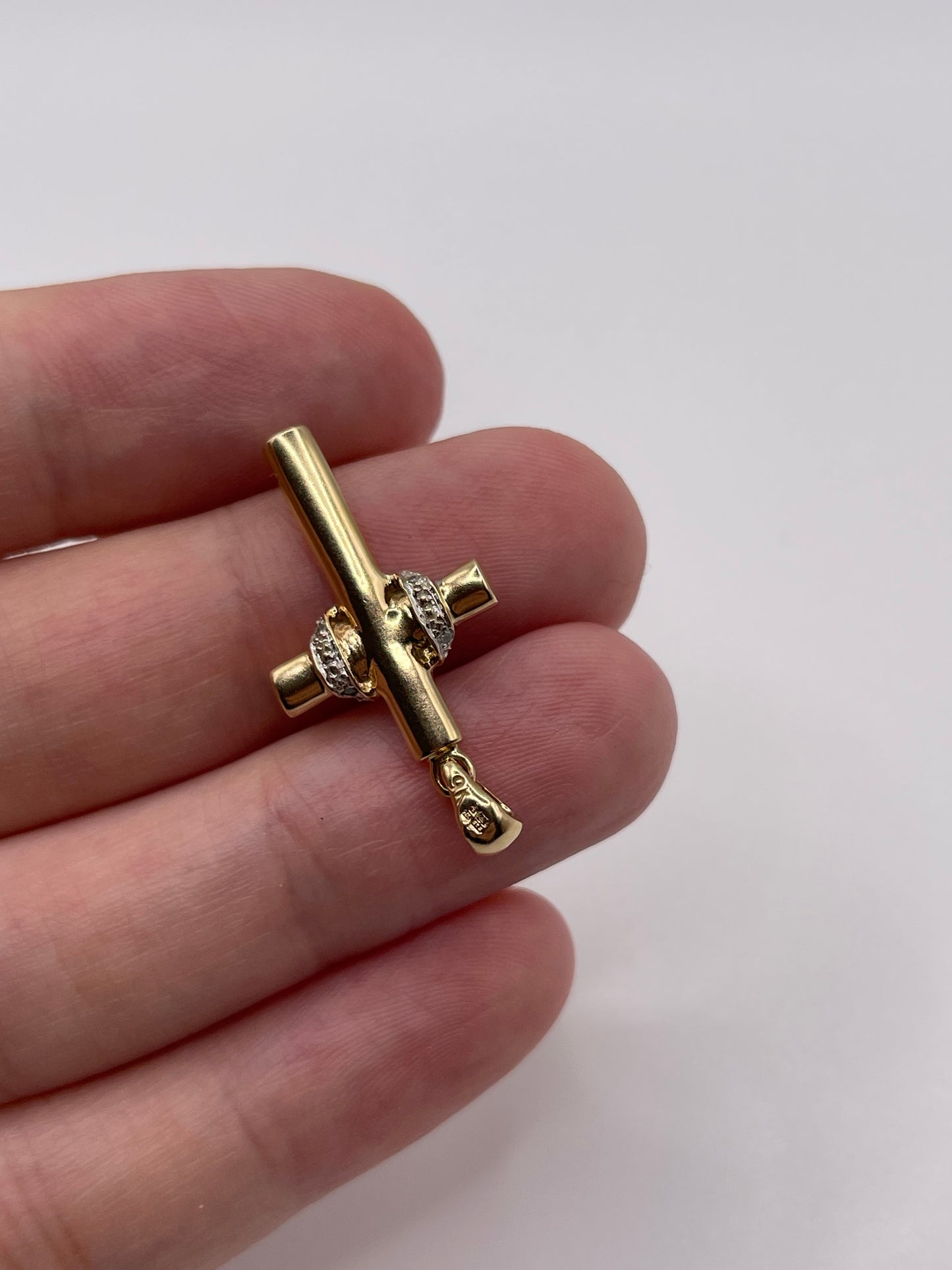 9ct gold diamond cross pendant