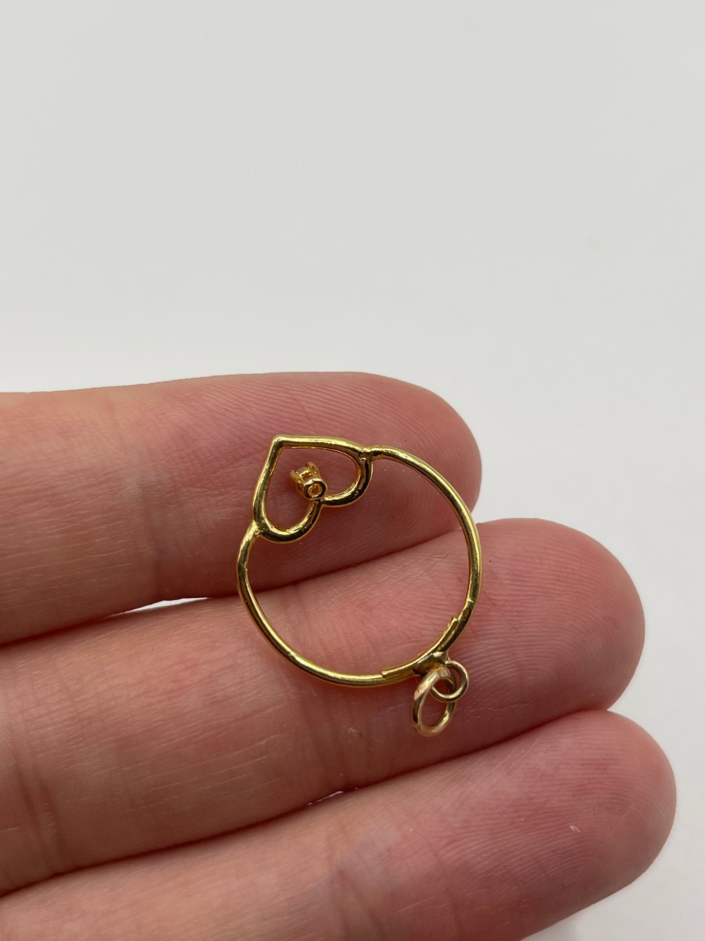 18ct gold diamond heart pendant