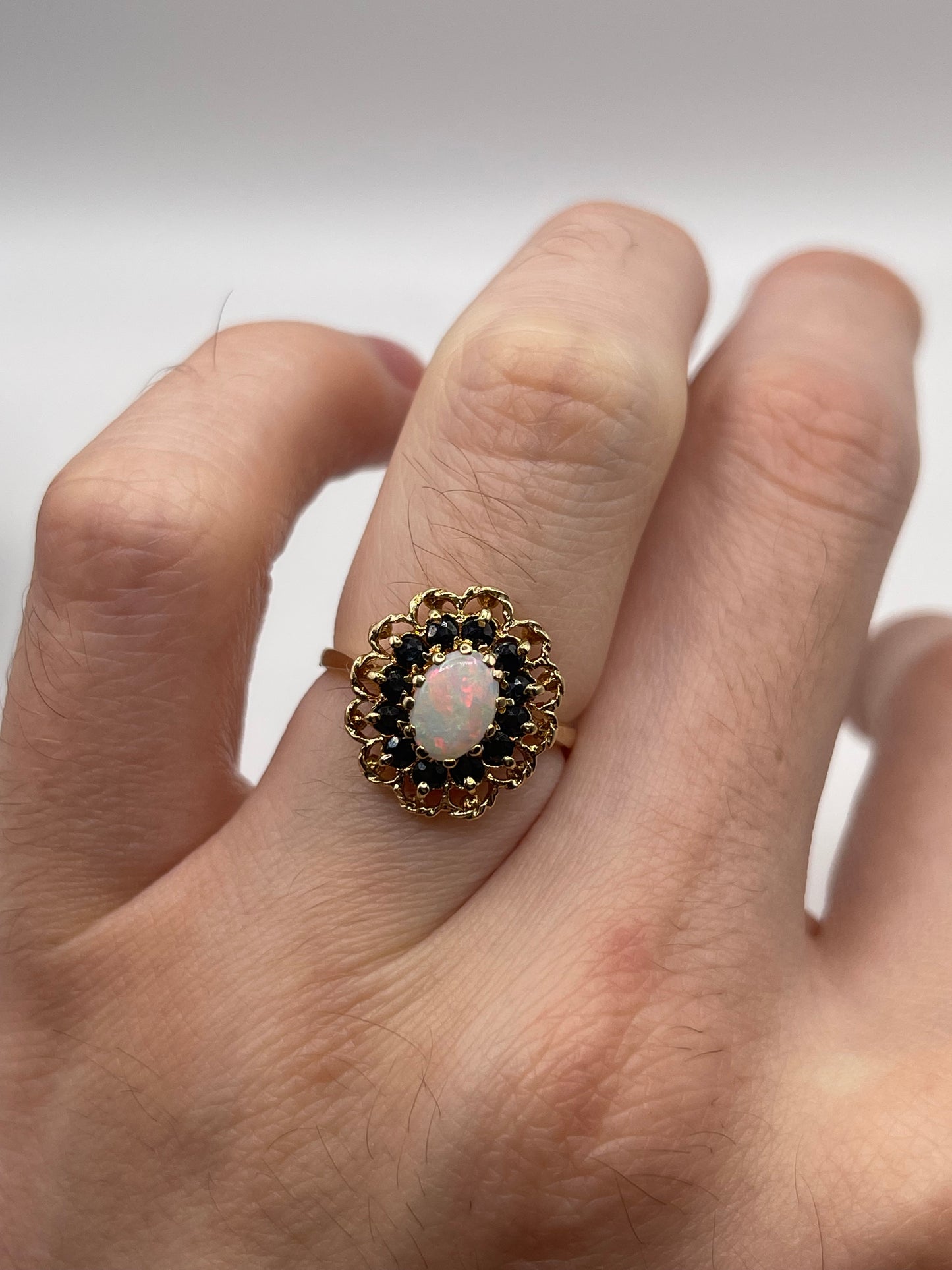 9ct gold opal and sapphire ring