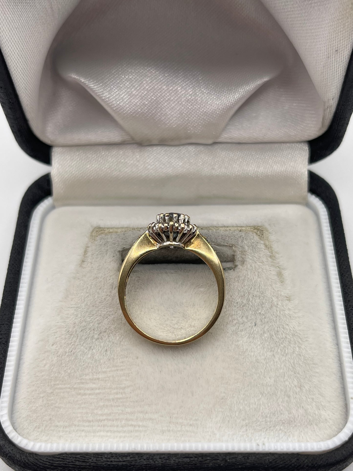 9ct gold topaz and diamond ring
