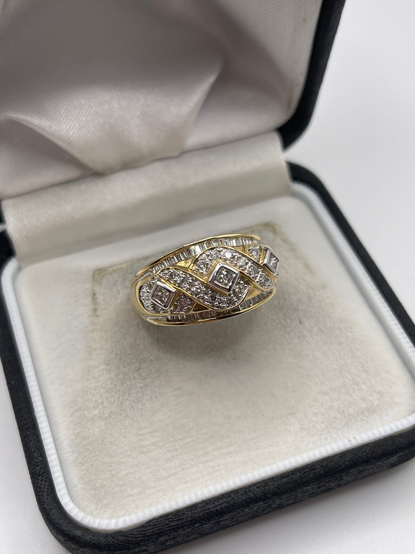 14ct gold diamond cluster ring