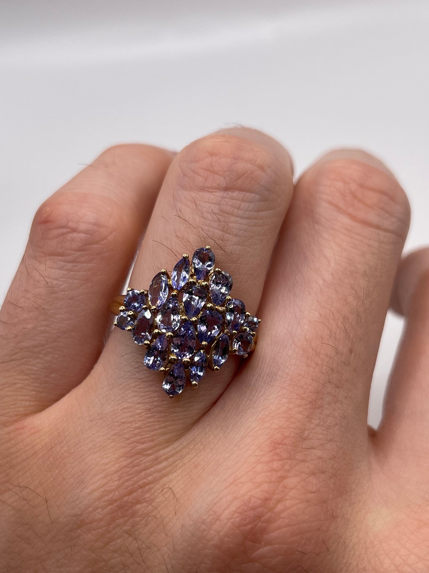 9ct gold tanzanite cluster ring