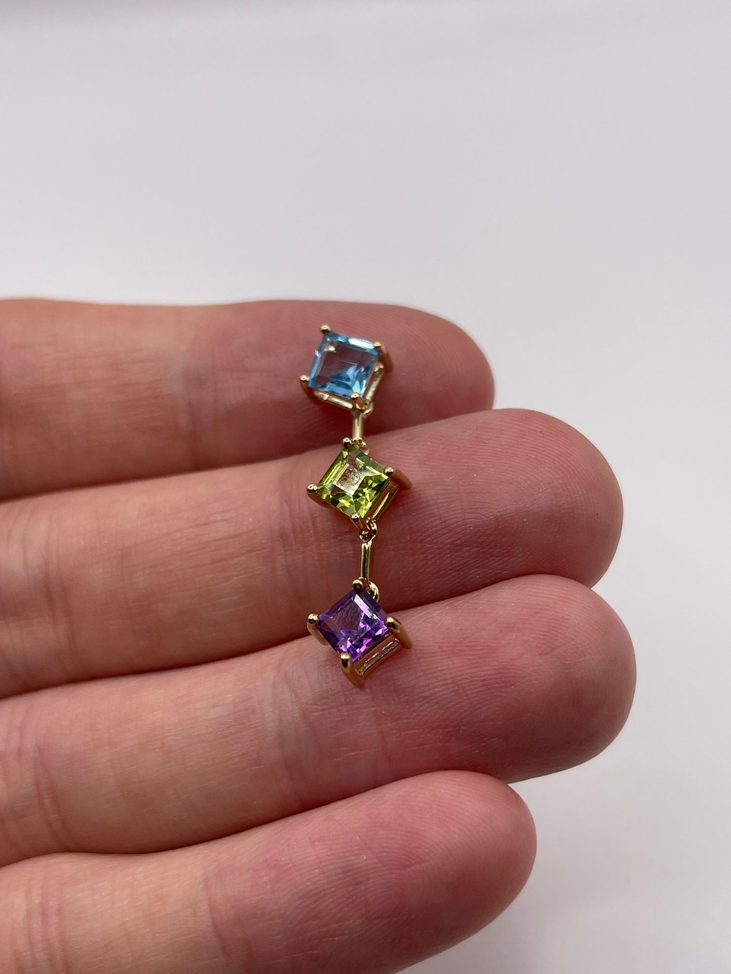 9ct gold topaz, peridot and amethyst pendant