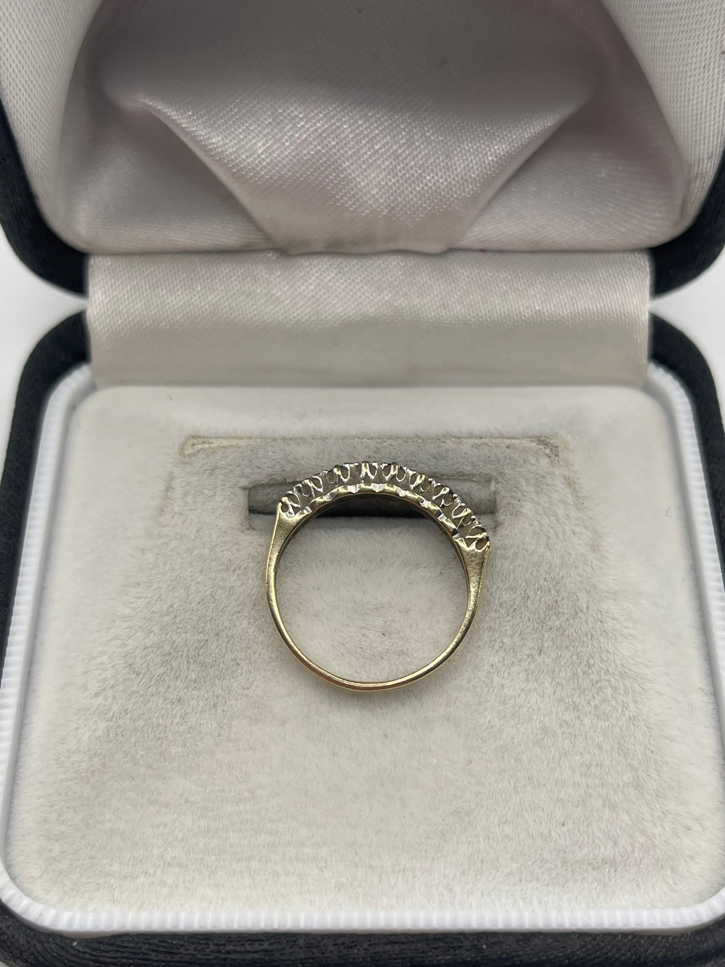 9ct gold sapphire and diamond ring