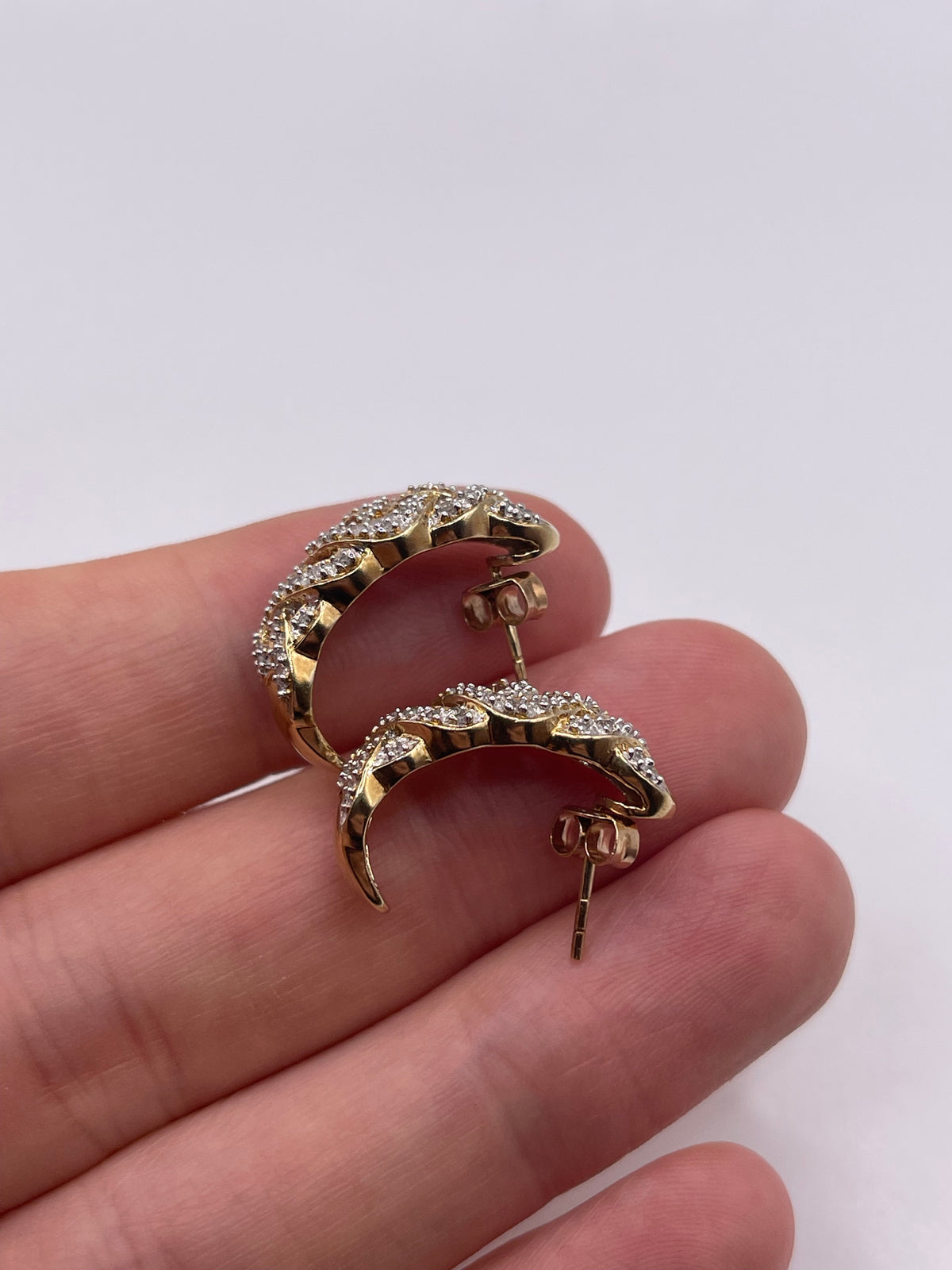 9ct gold diamond knot earrings