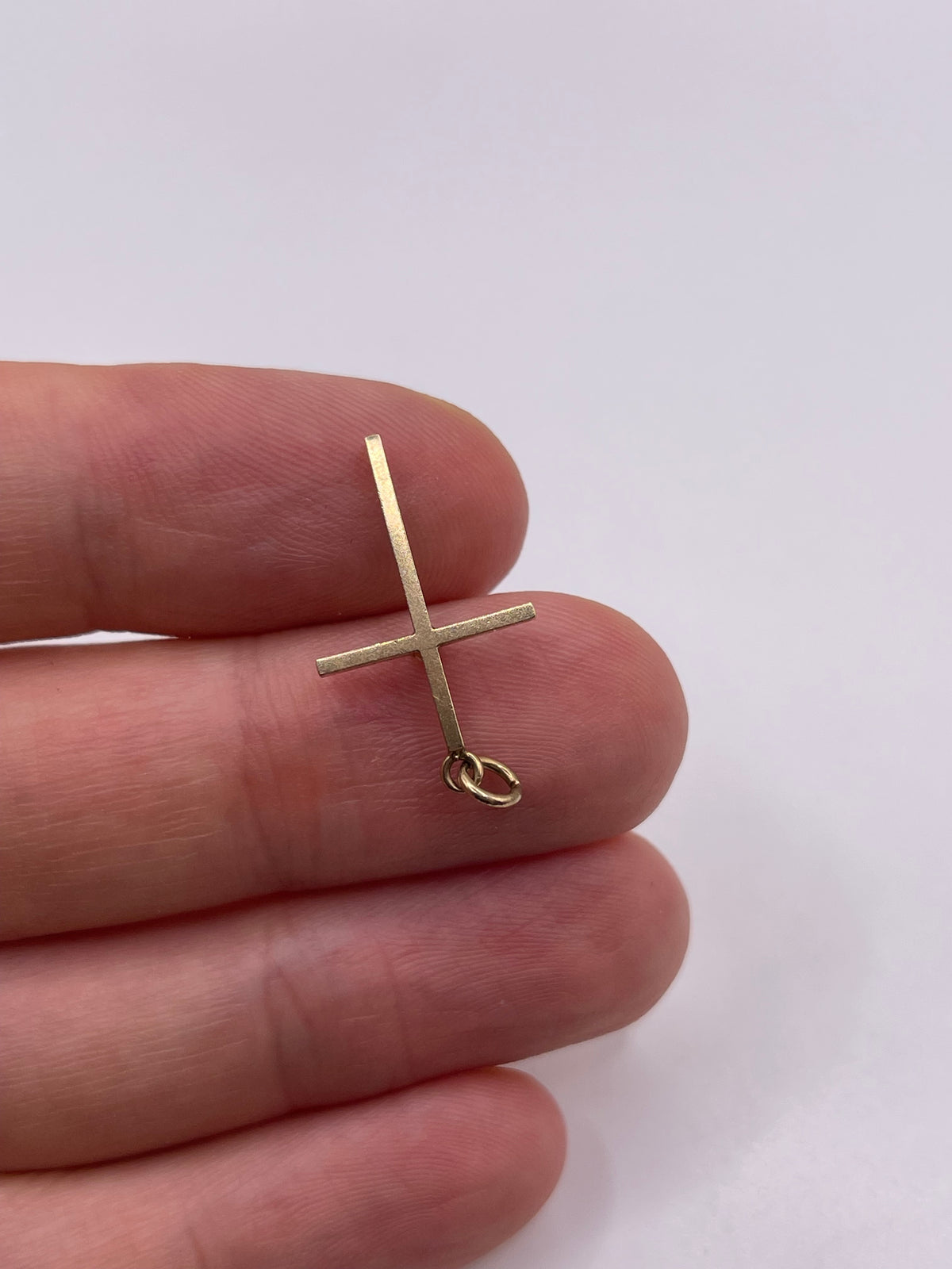 9ct gold diamond cross pendant