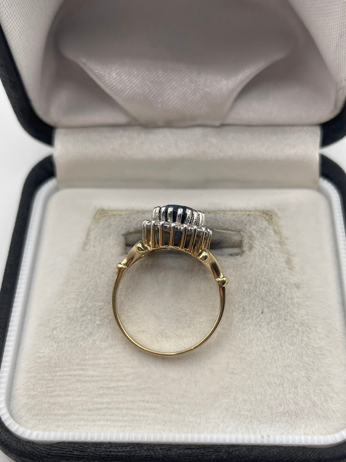 9ct gold topaz and diamond ring