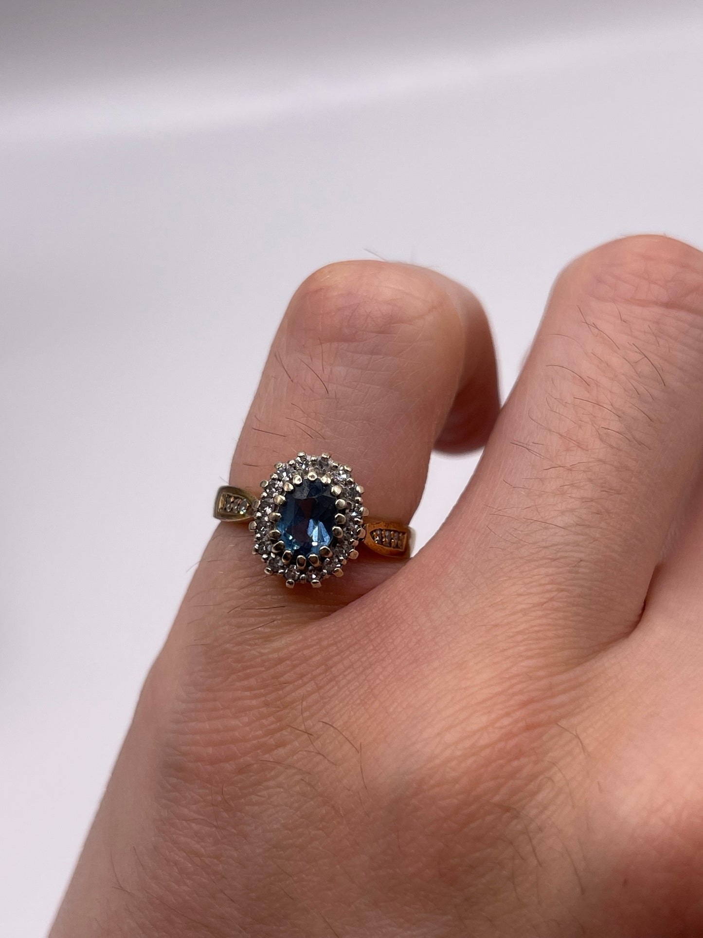 9ct gold topaz and diamond ring
