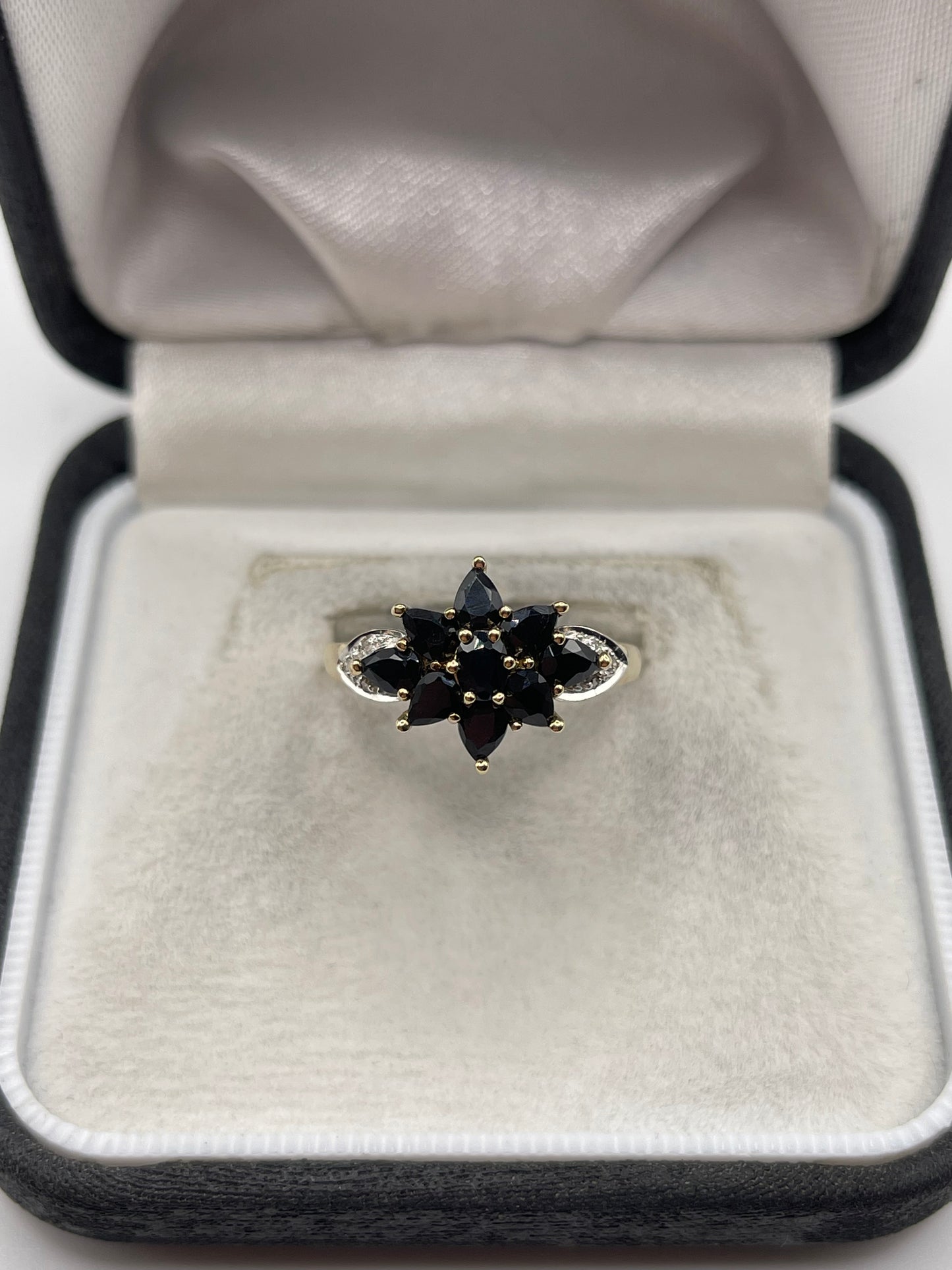 9ct gold sapphire and diamond ring