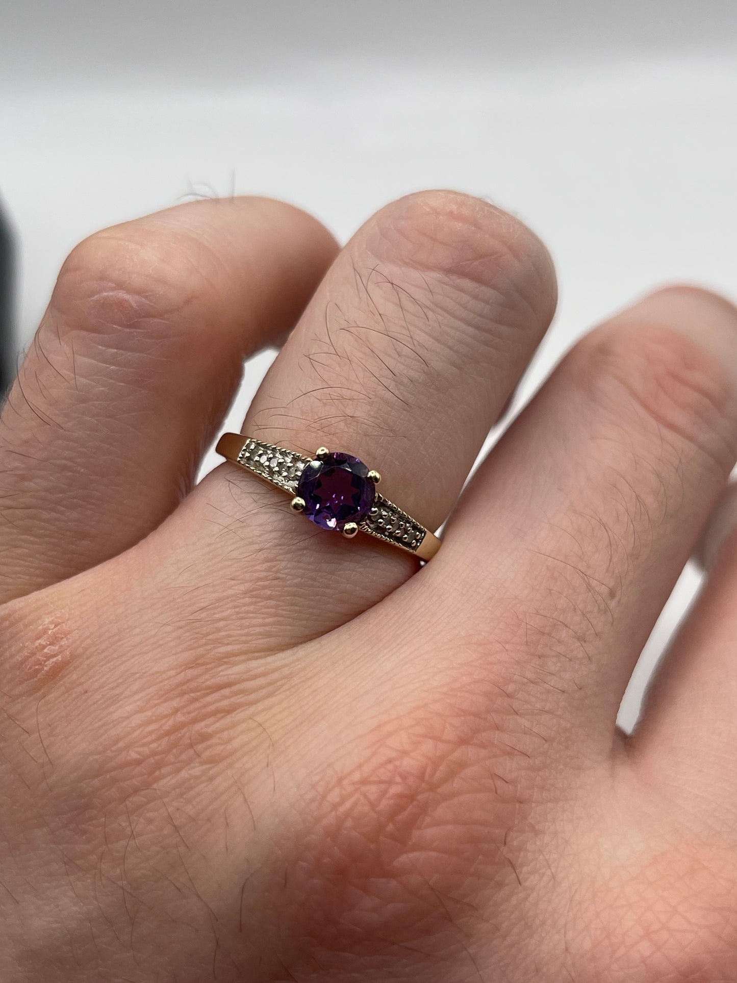 9ct gold amethyst and diamond ring