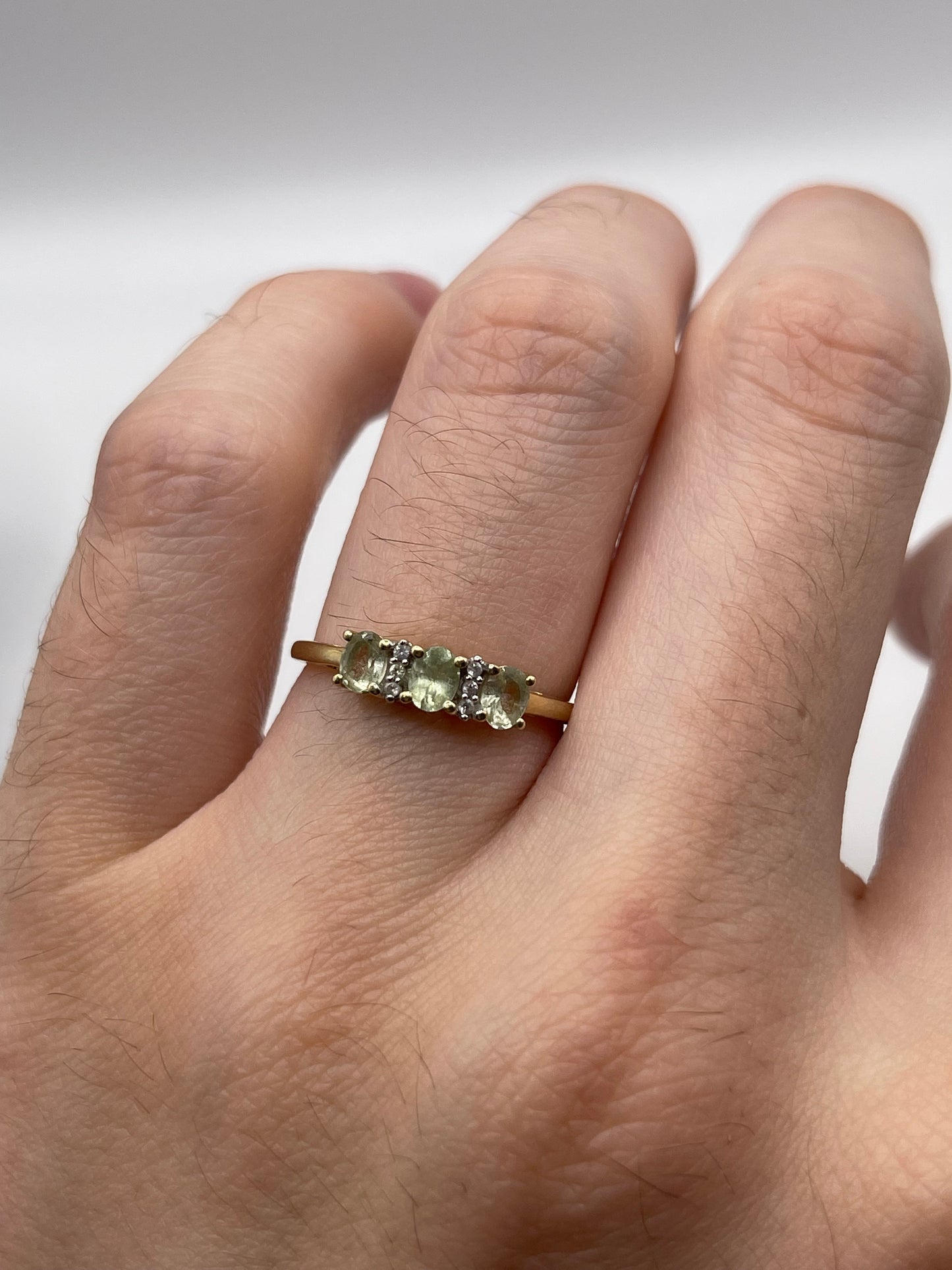 9ct gold quartz and zircon ring