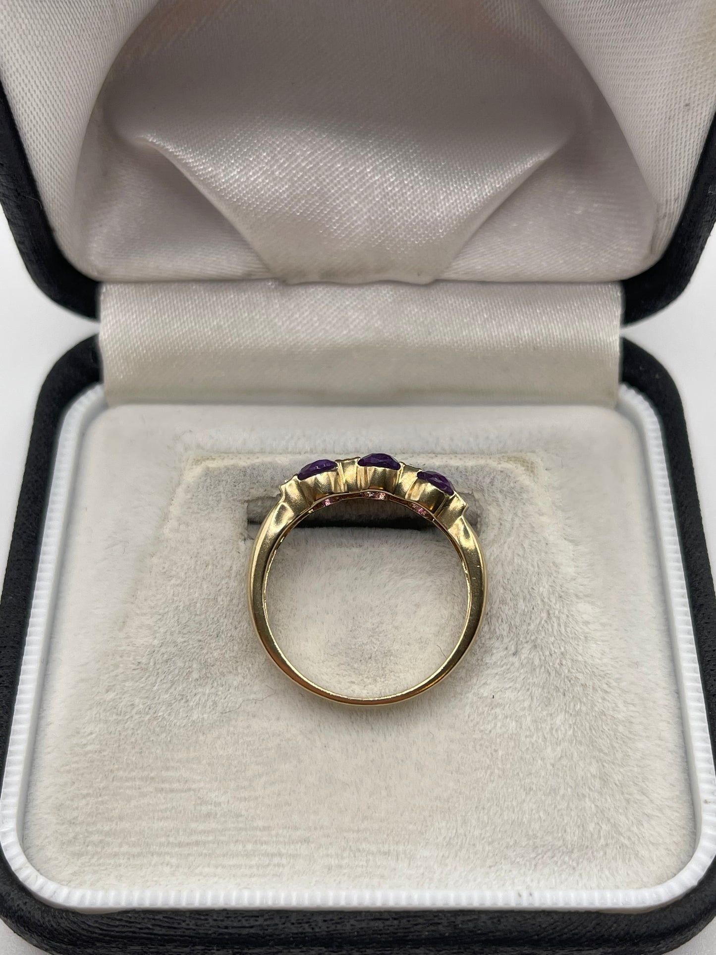 9ct gold amethyst and diamond ring