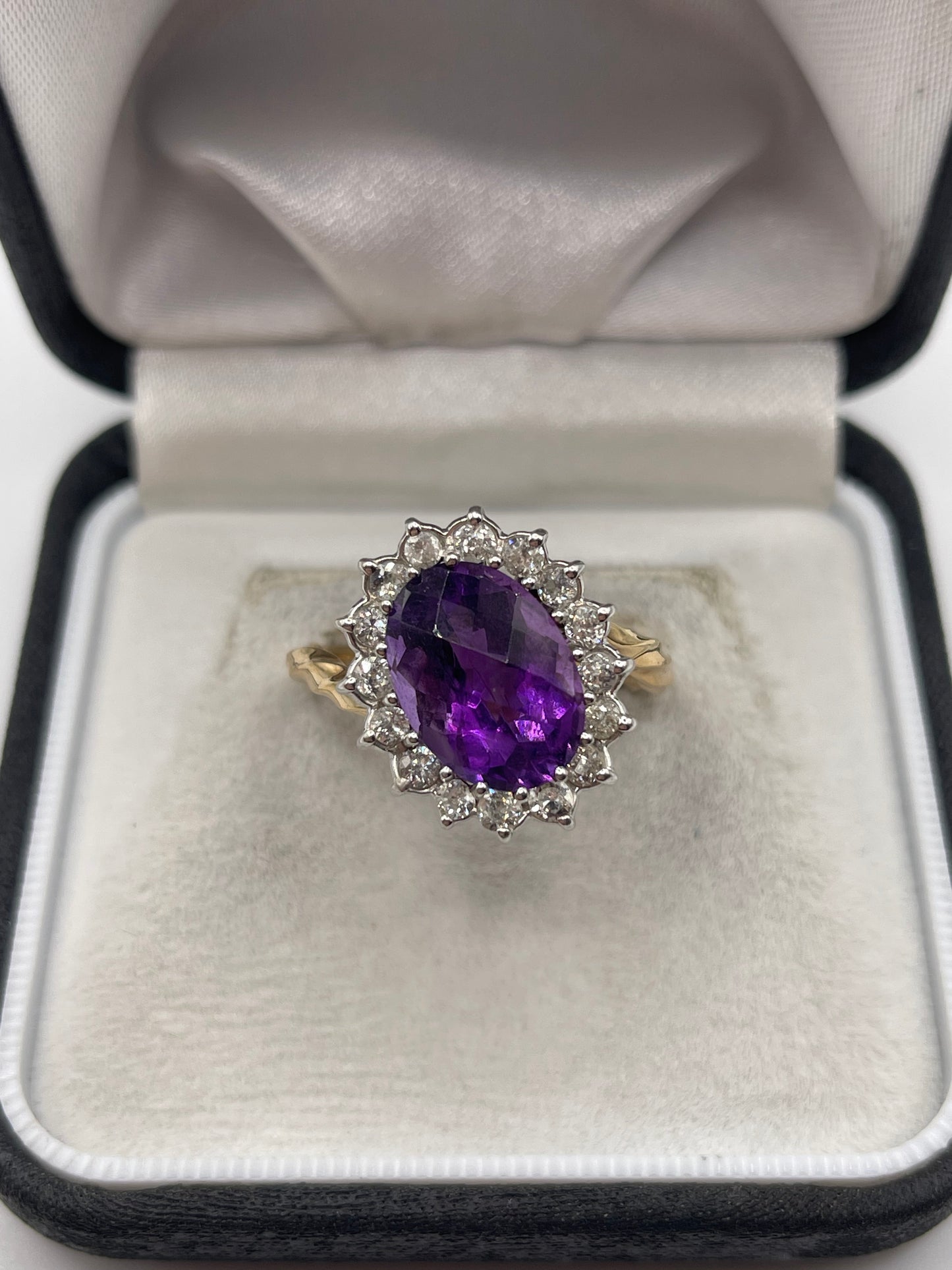 9ct gold amethyst and diamond ring