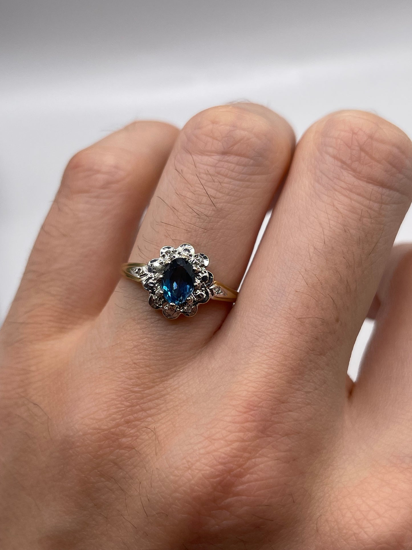 9ct gold topaz and diamond ring