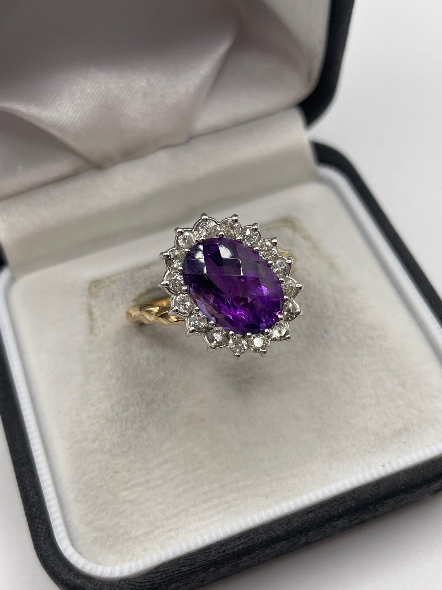 9ct gold amethyst and diamond ring
