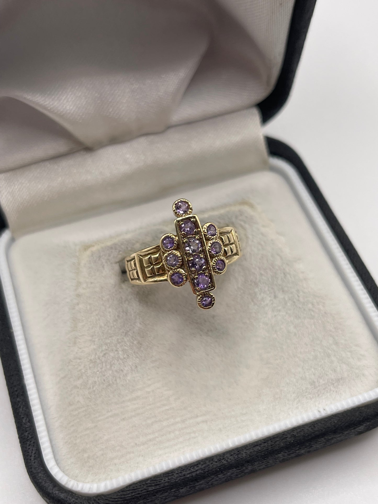 9ct gold amethyst cluster ring