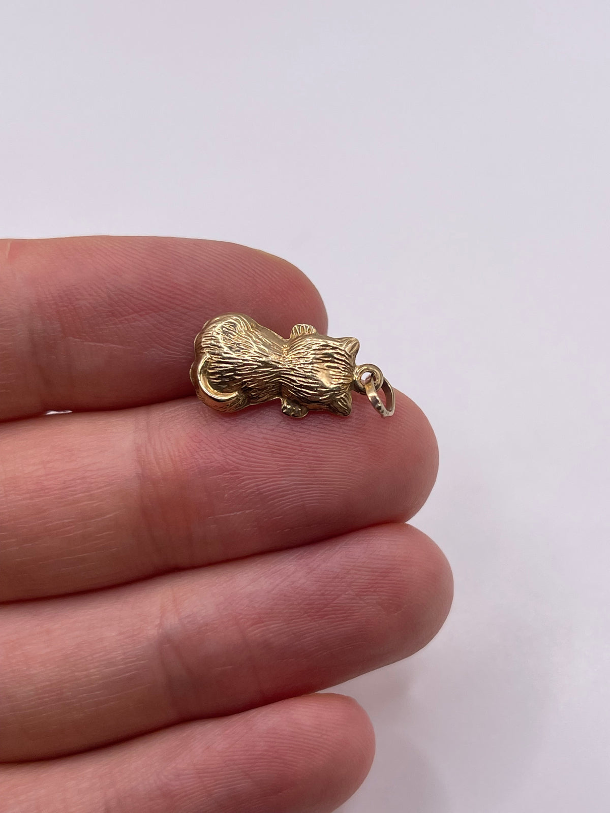 9ct gold cat charm