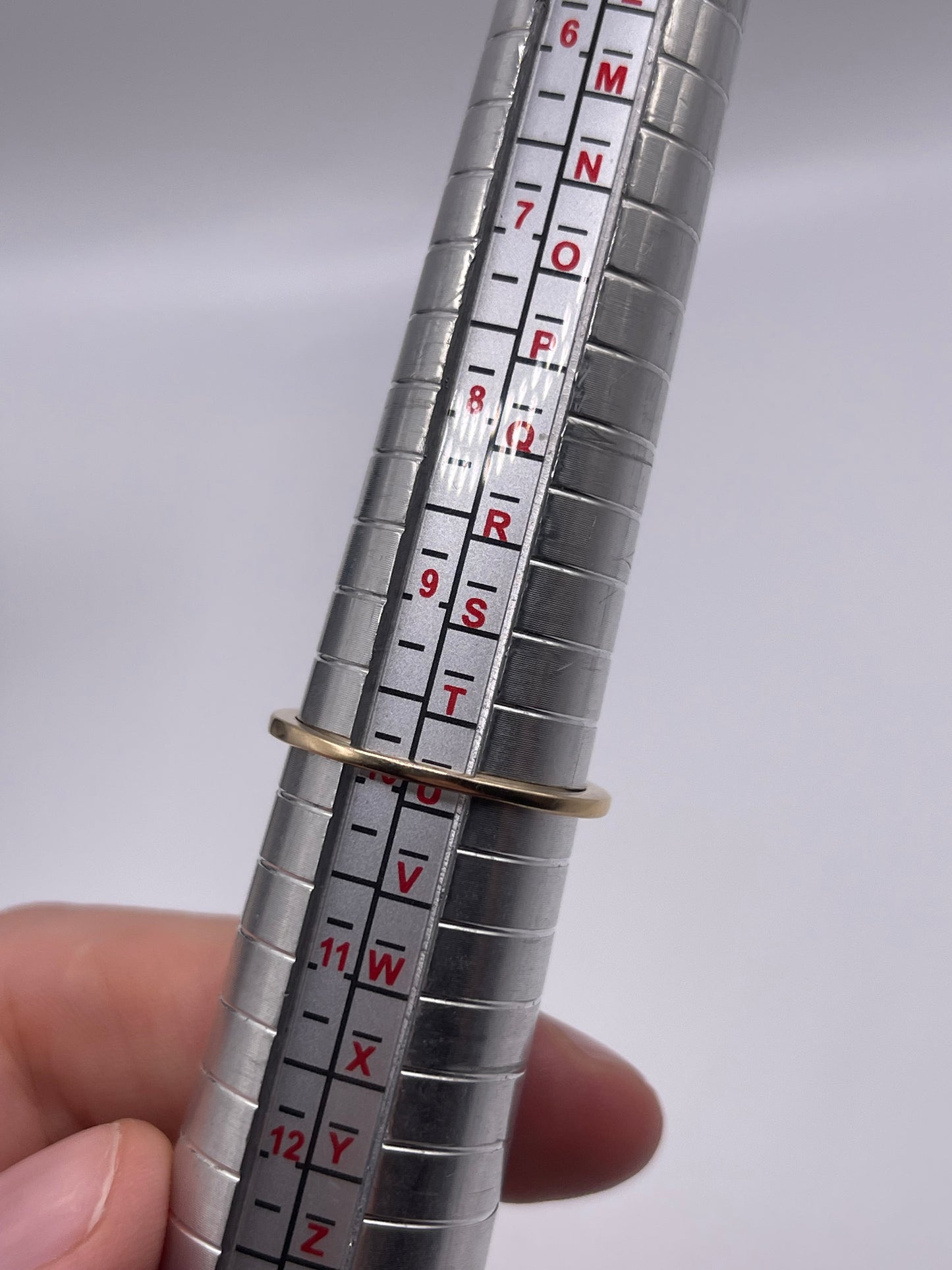 9ct gold quartz and diamond ring