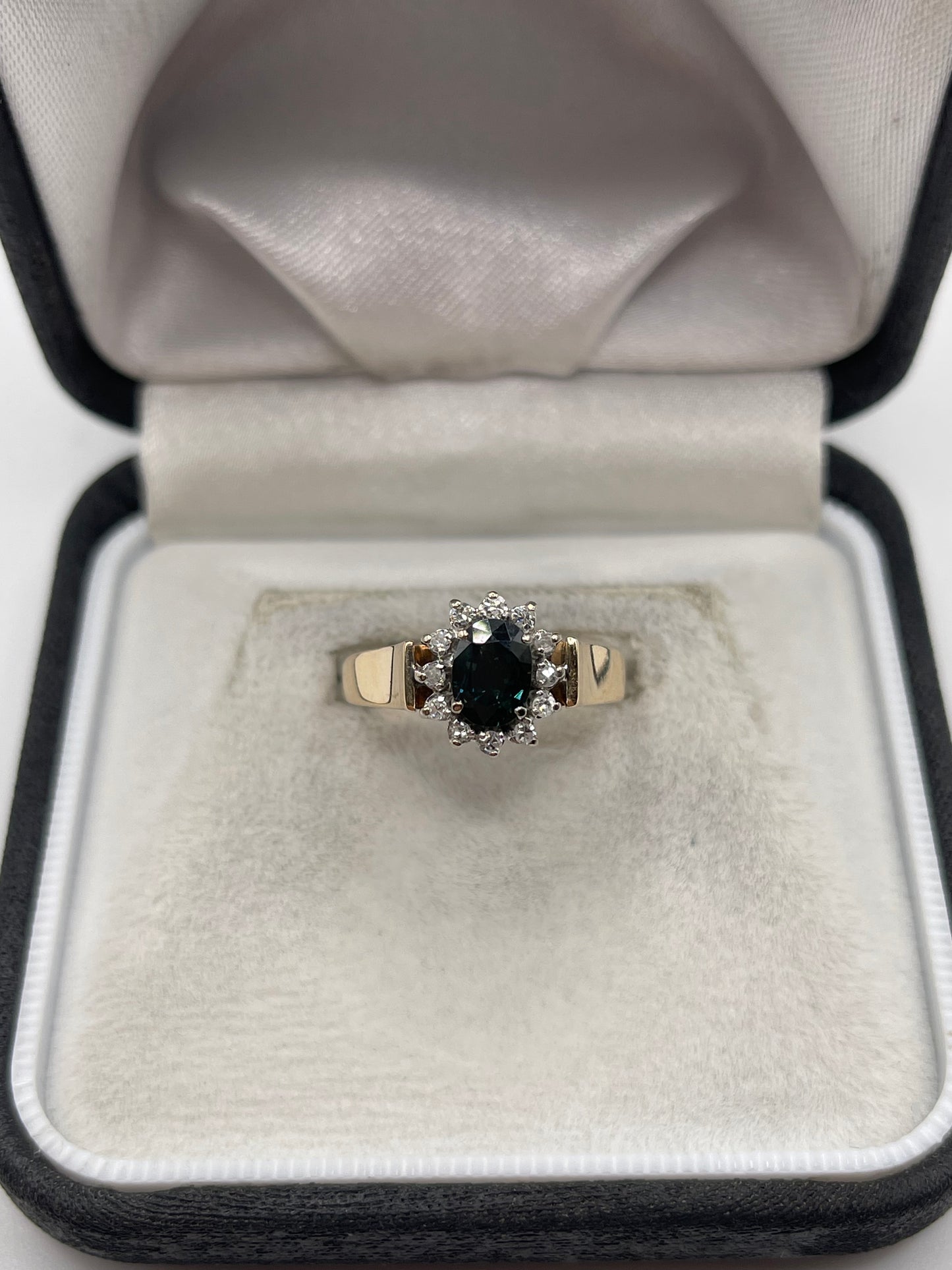 9ct gold sapphire and diamond ring