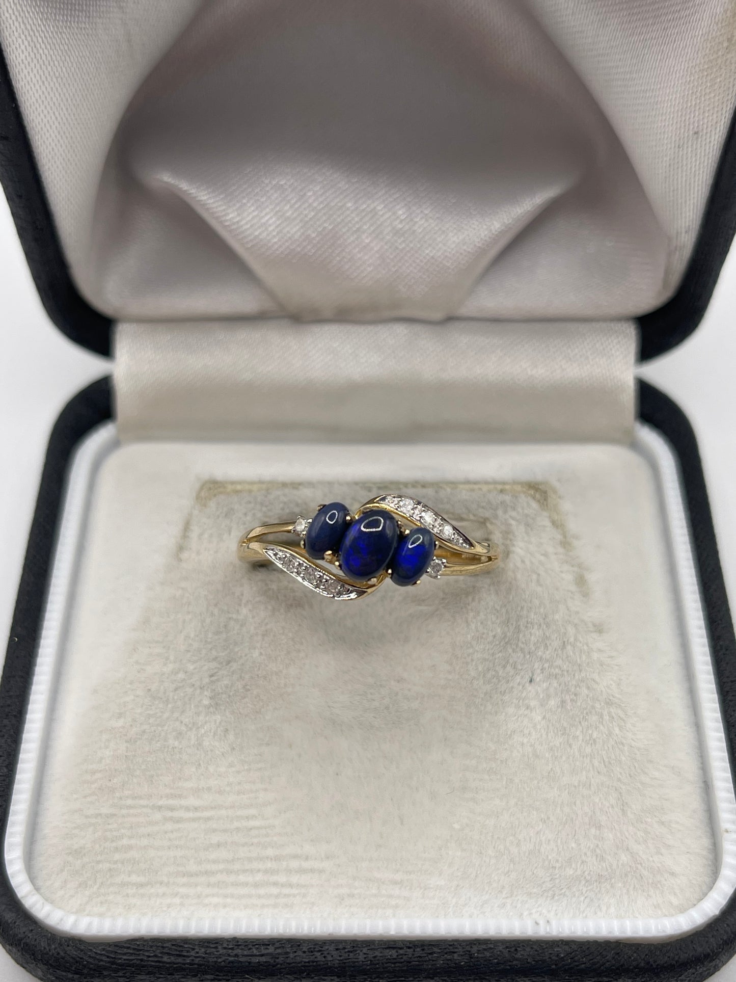 9ct gold opal and diamond ring