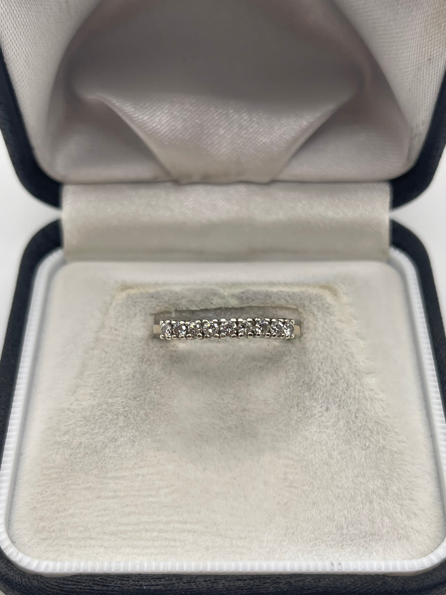 9ct gold diamond ring