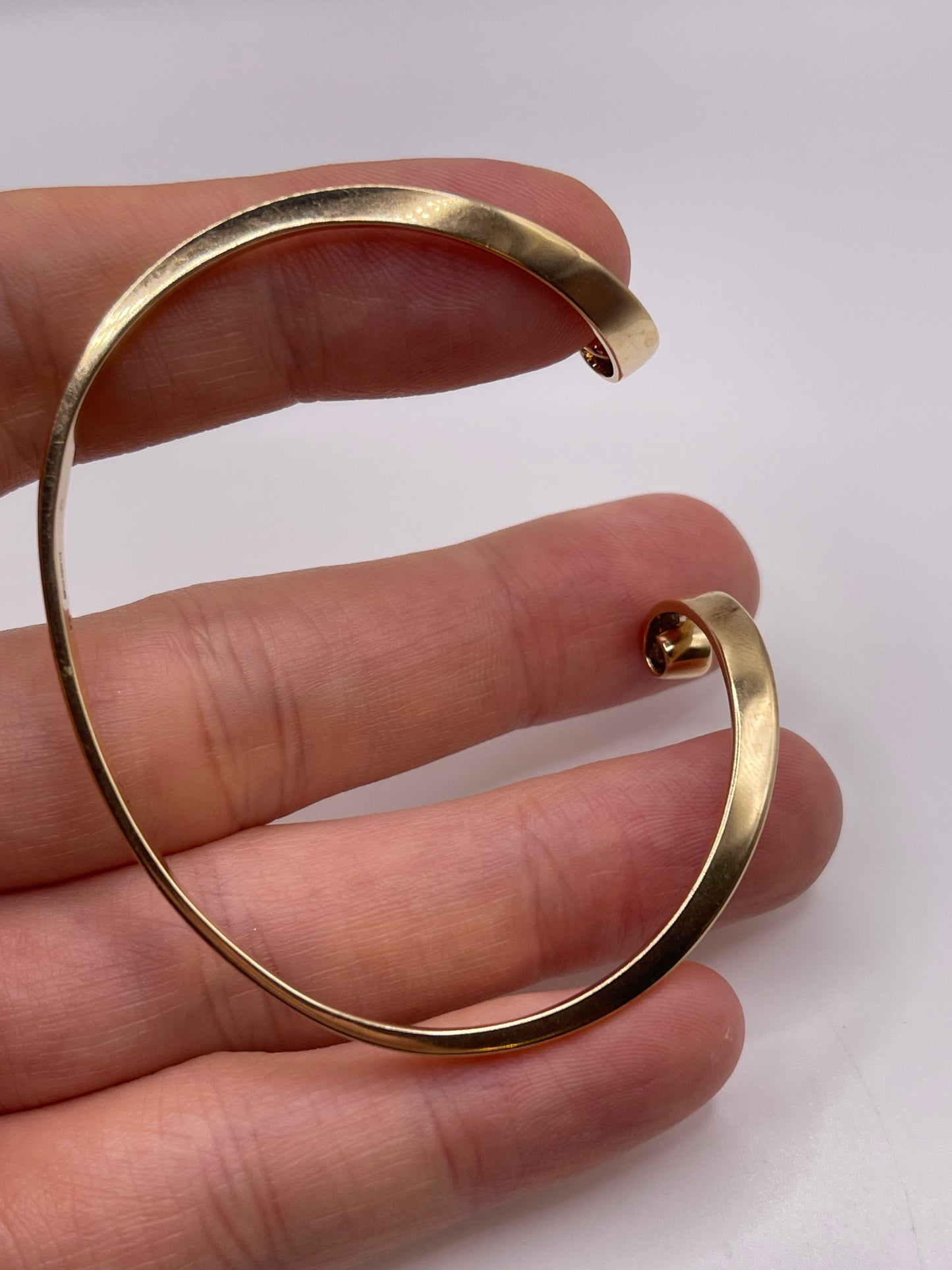 9ct gold 47 point diamond bangle