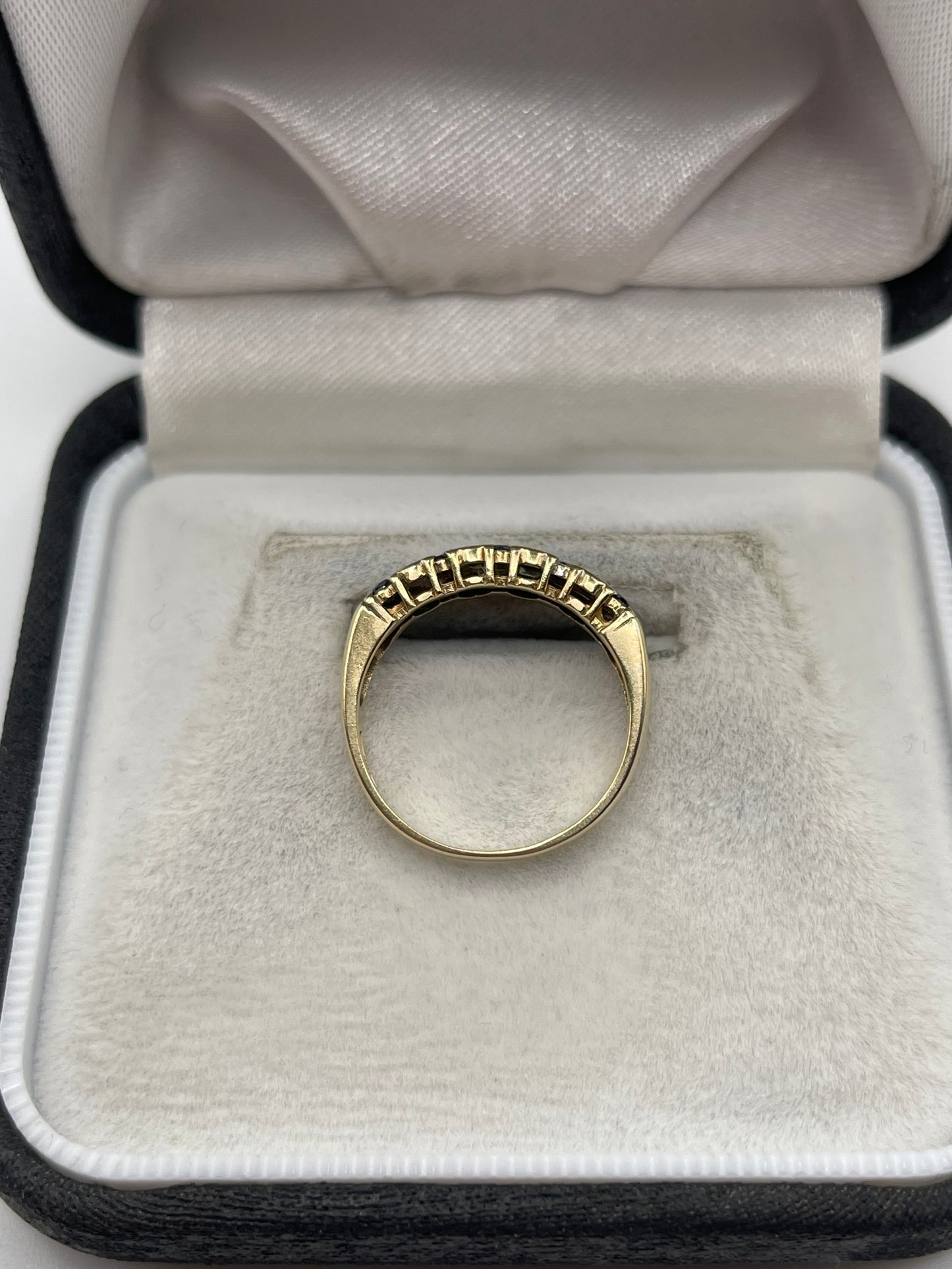 9ct gold sapphire and diamond ring