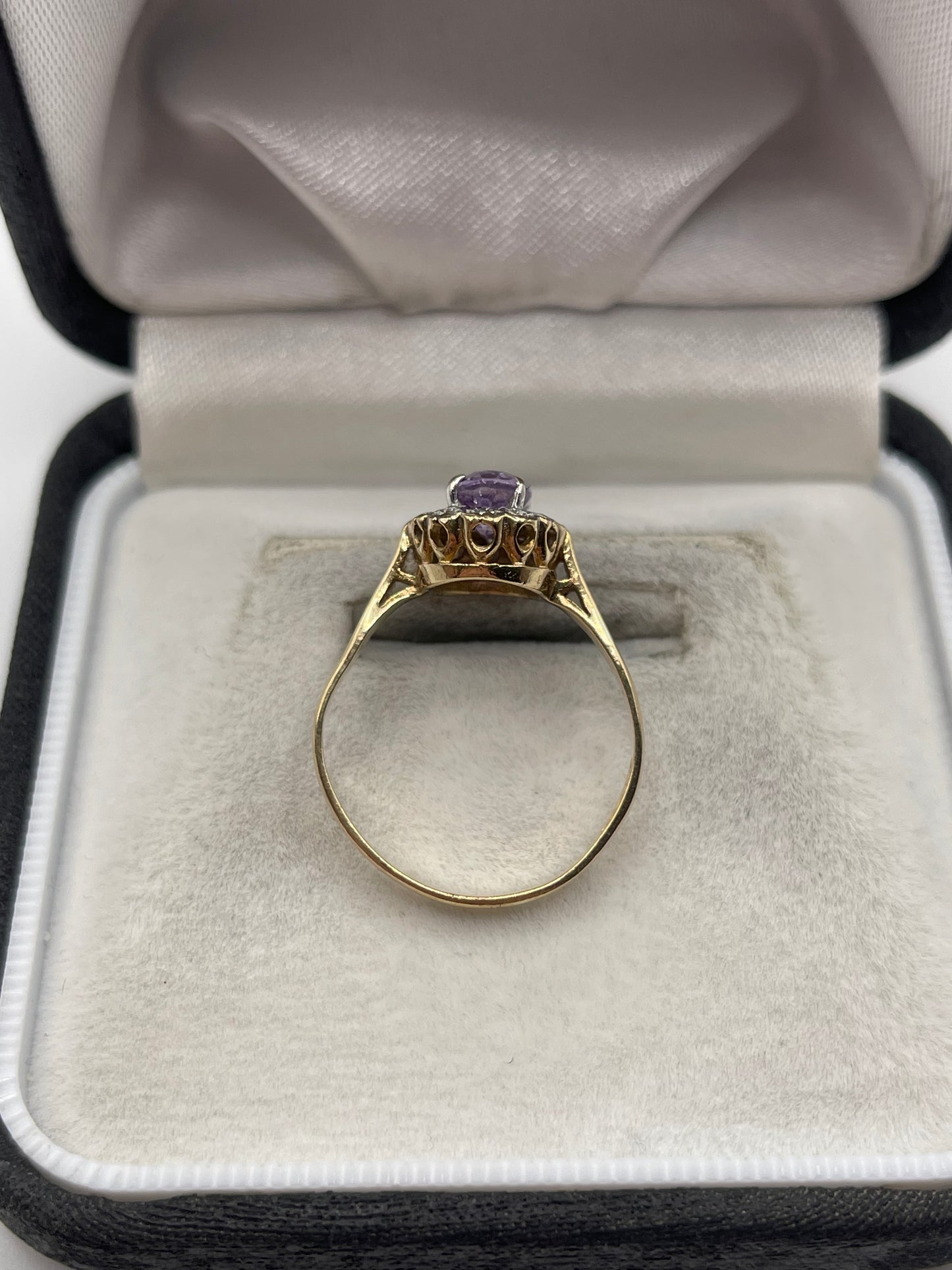 9ct gold amethyst and diamond ring