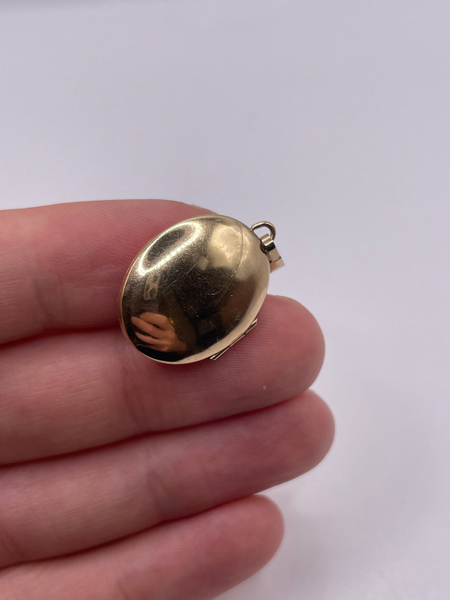 9ct gold hallmark locket