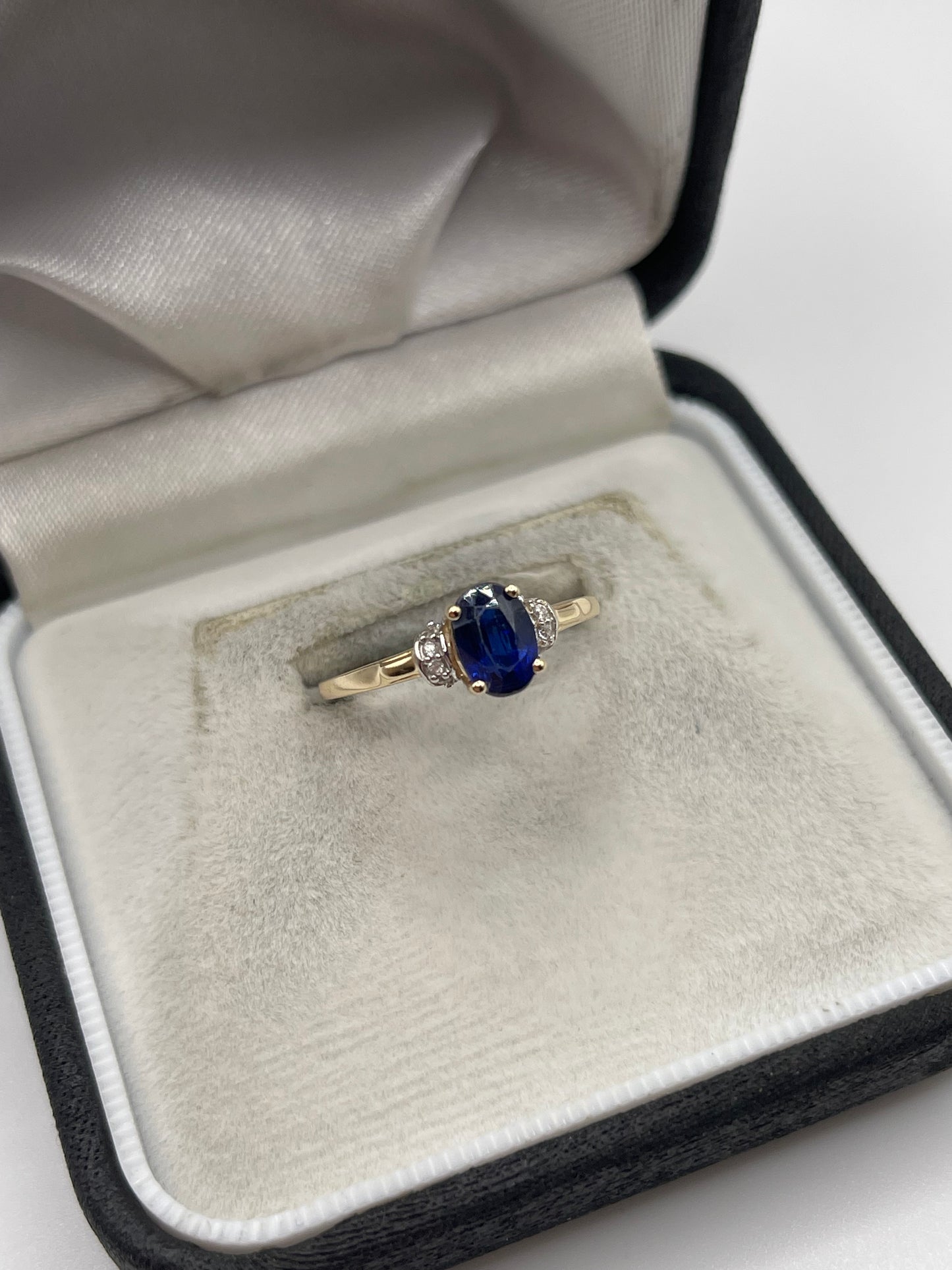 9ct gold kyanite and zircon ring