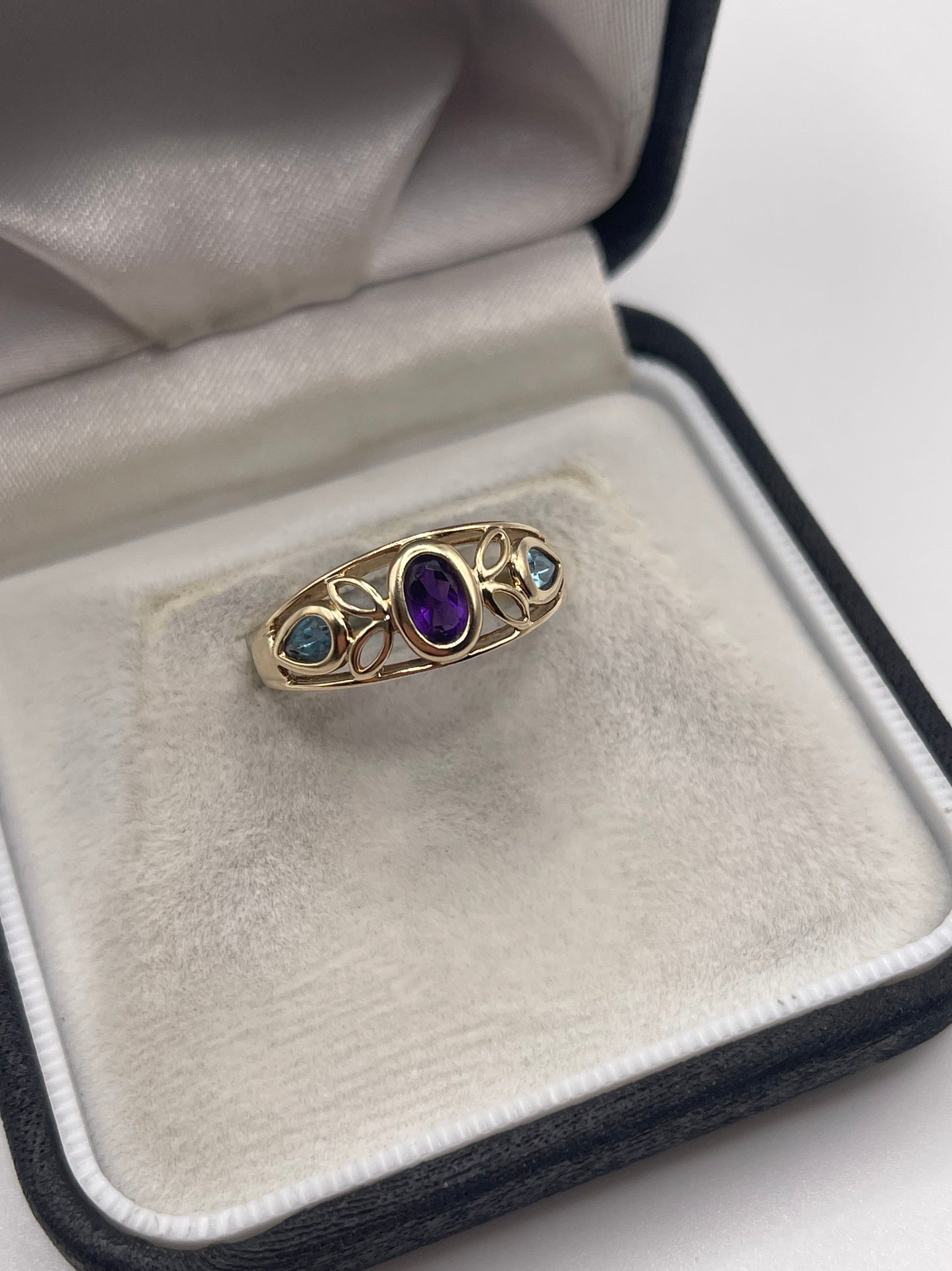9ct gold amethyst and topaz ring