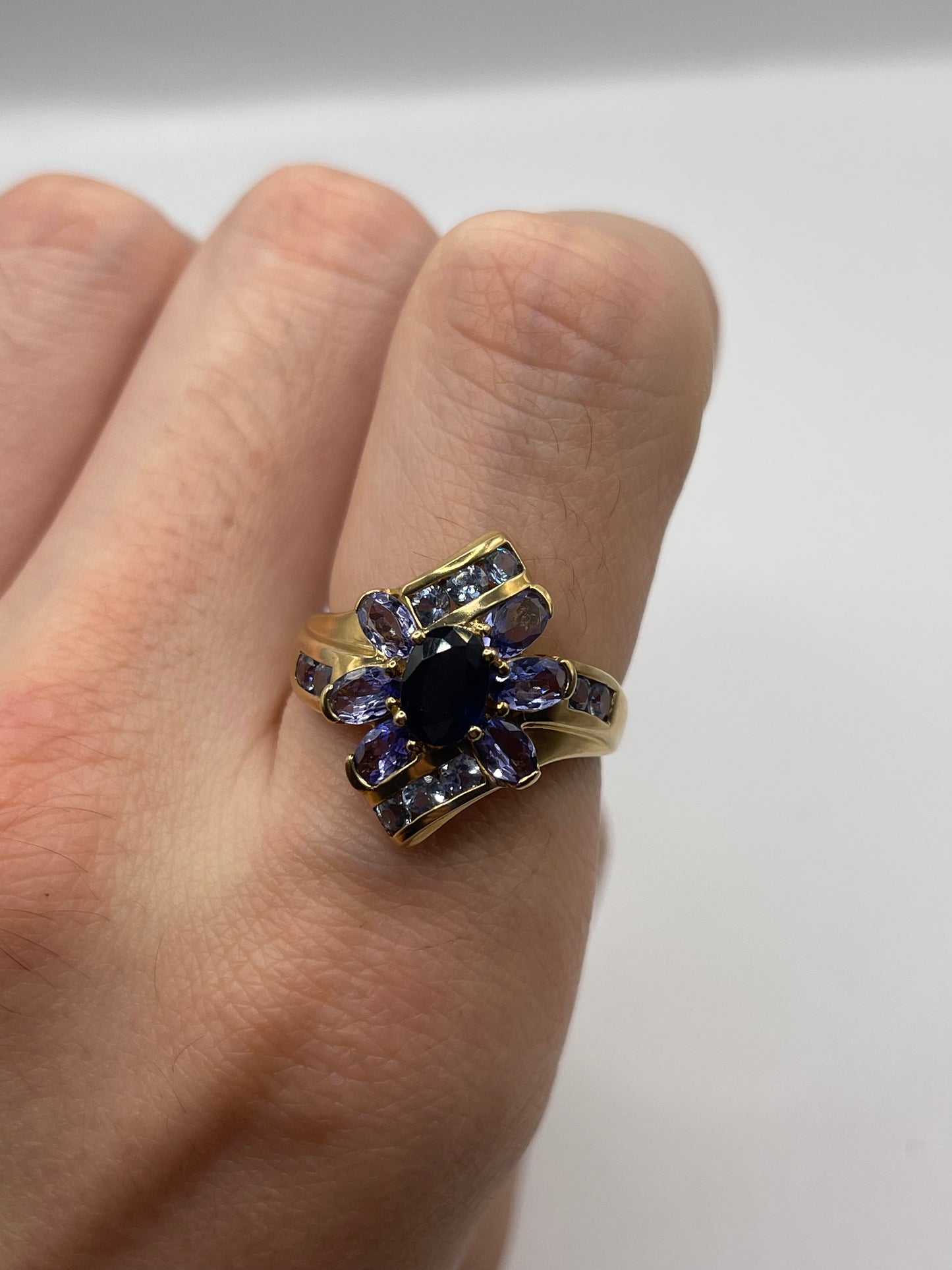 9ct gold sapphire and tanzanite ring