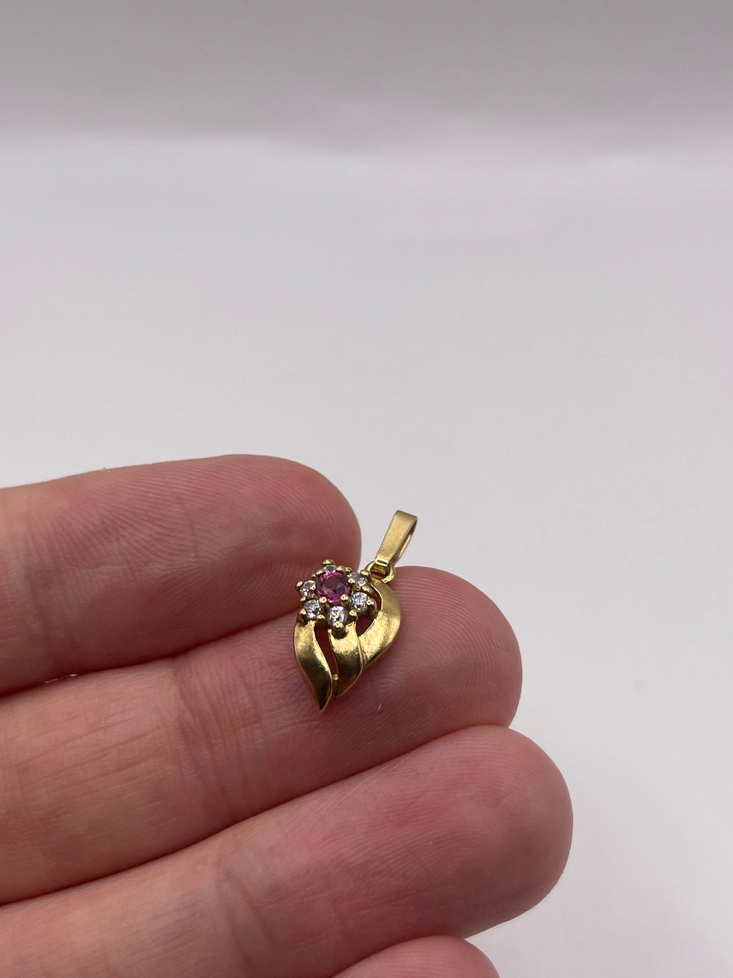 9ct gold ruby and cz pendant