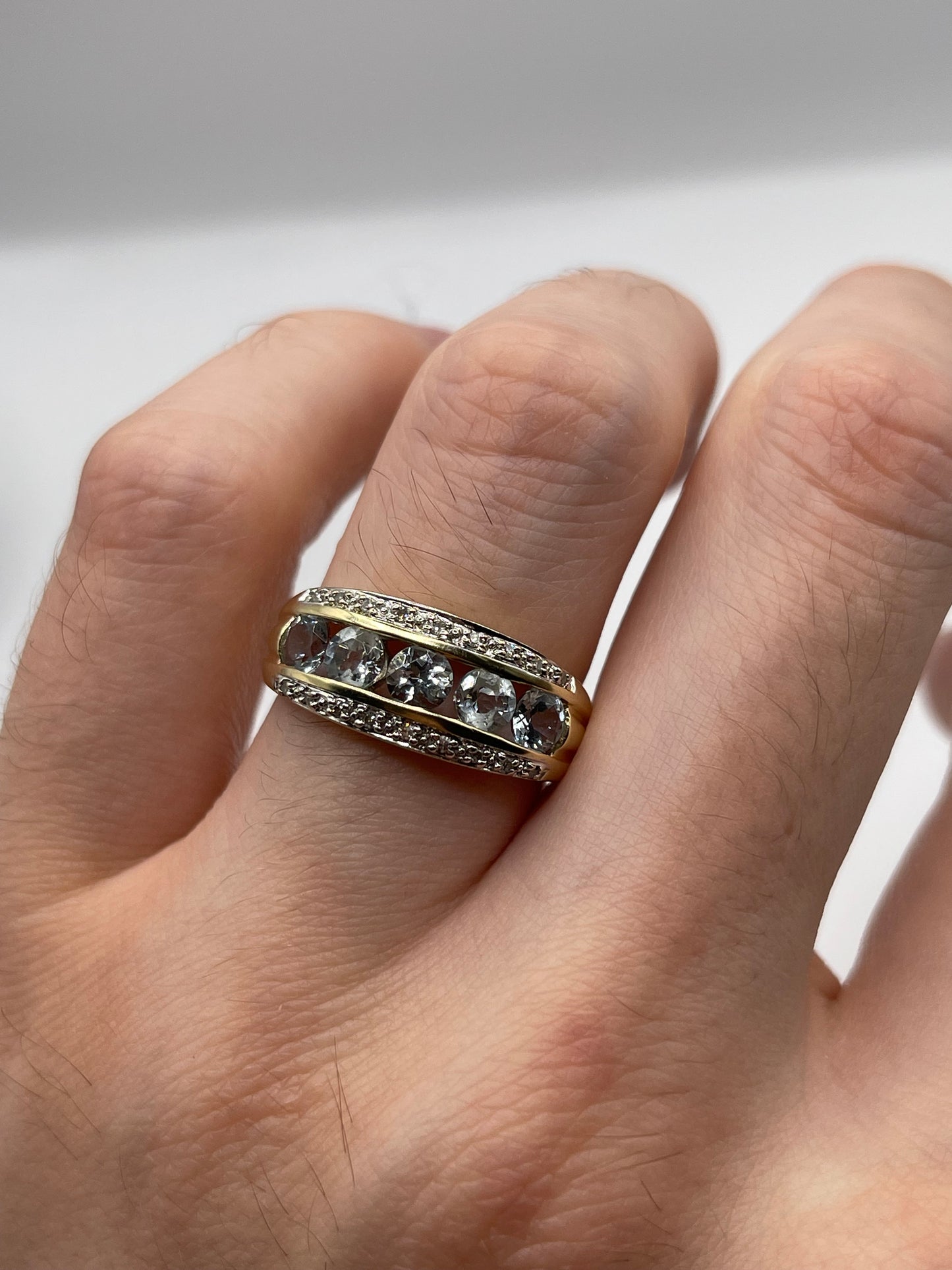 9ct gold aquamarine and diamond ring