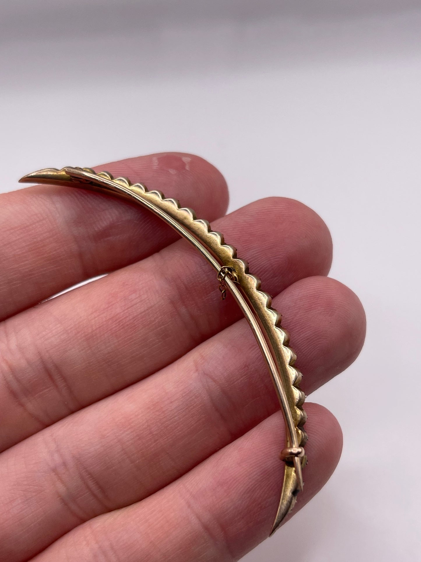 Antique 9ct gold pearl crescent brooch
