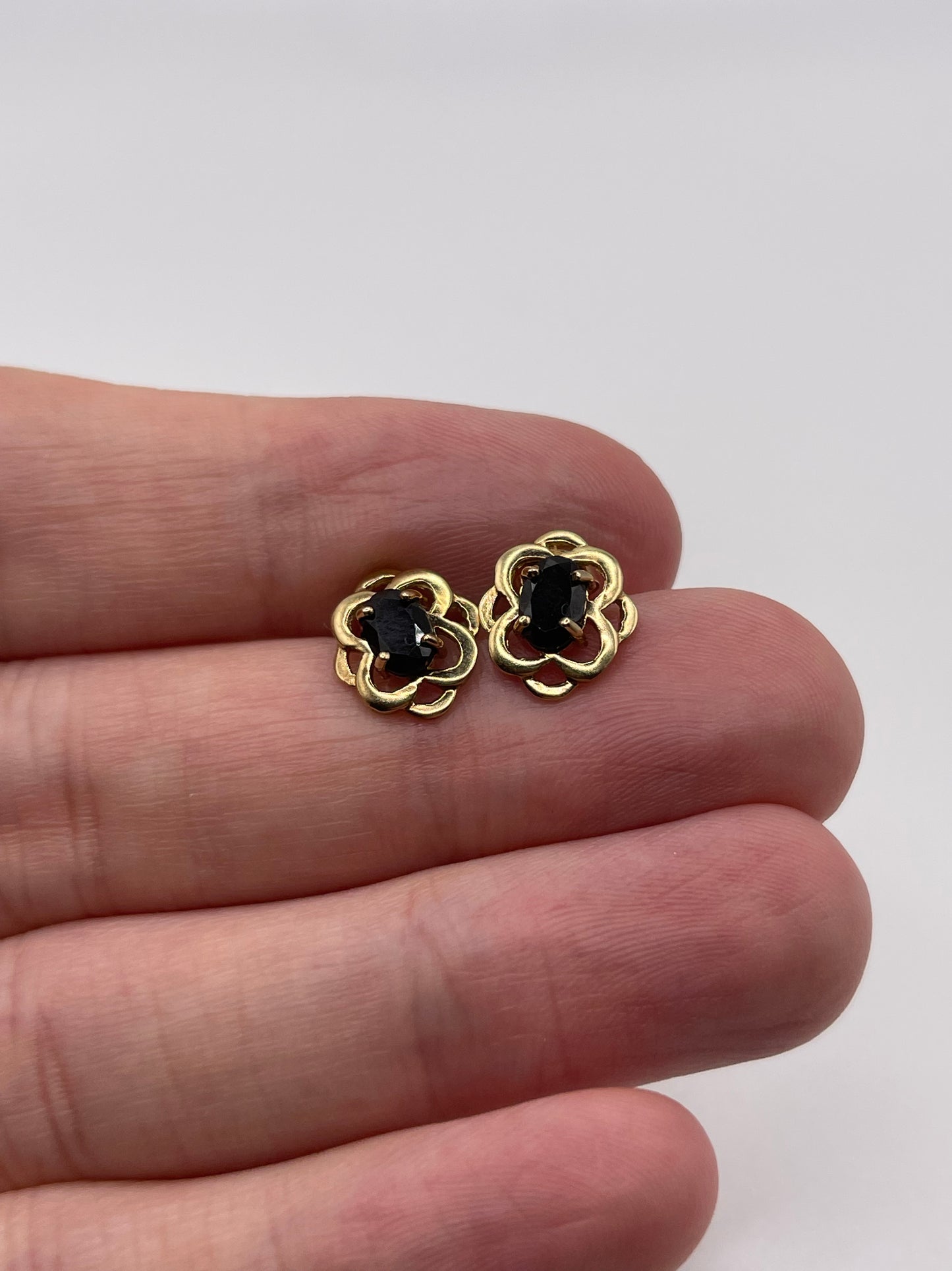 9ct gold sapphire earrings