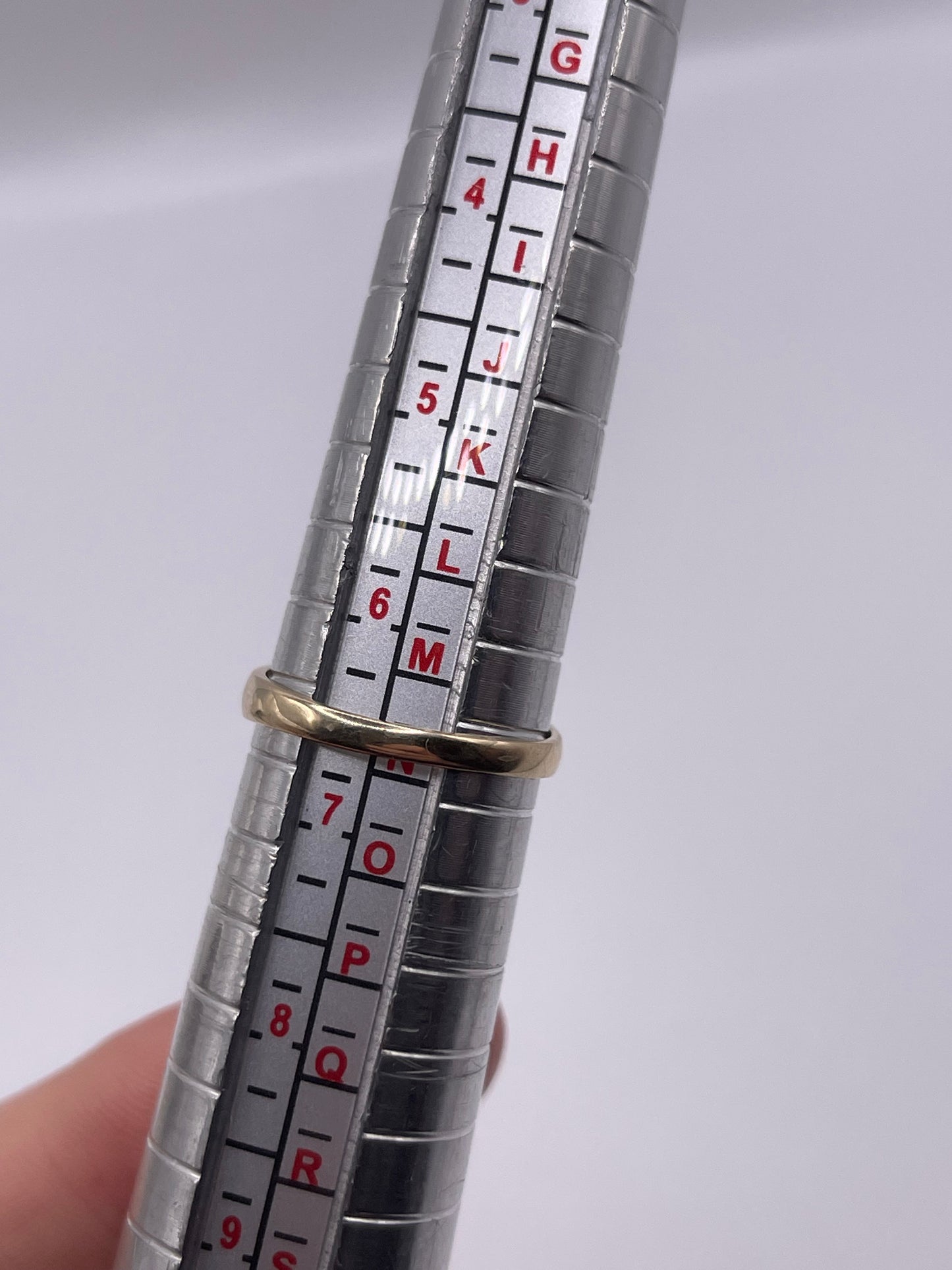 9ct gold peridot and diamond gypsy ring