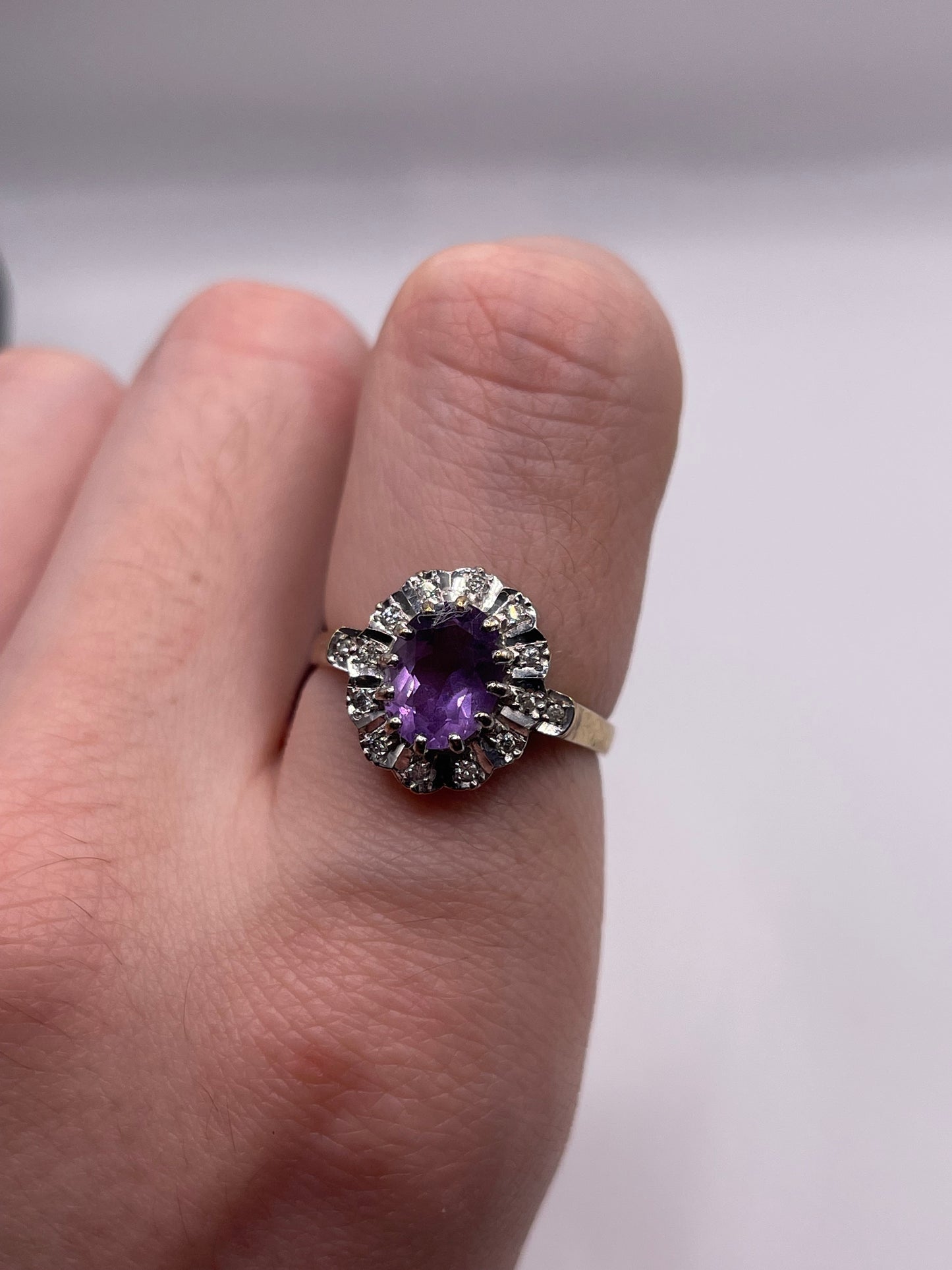 9ct gold amethyst and diamond ring