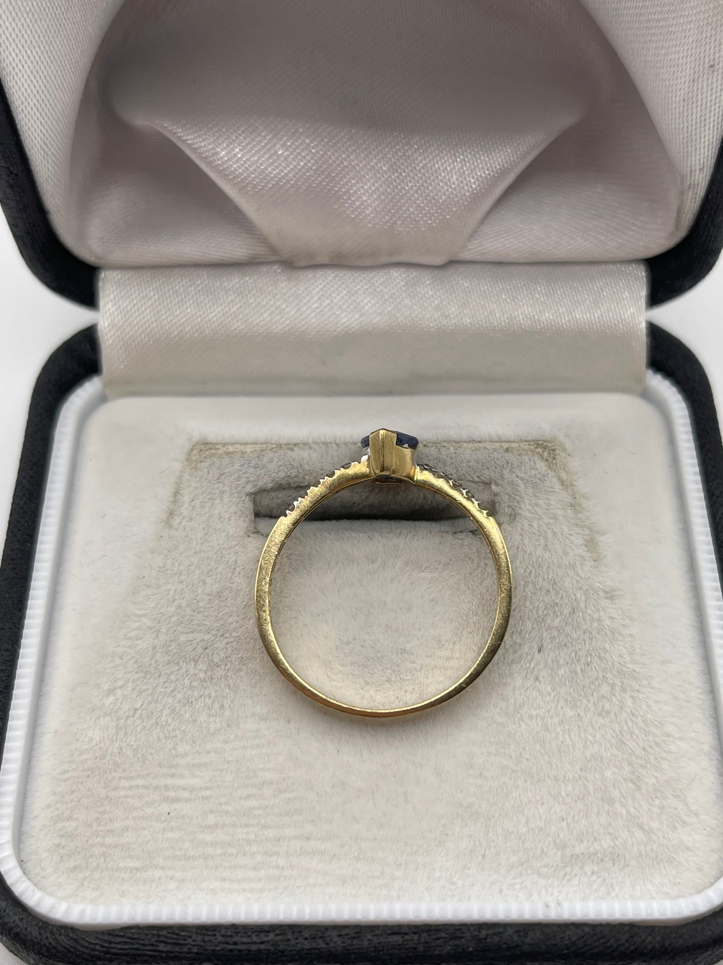9ct gold kyanite and zircon ring